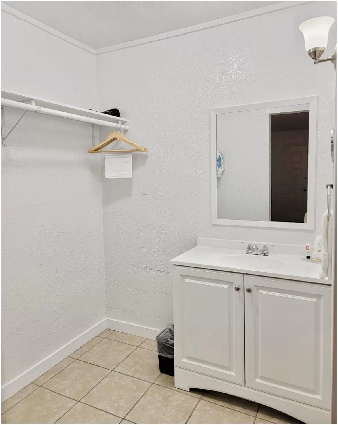 Bathroom in Buckley Inn