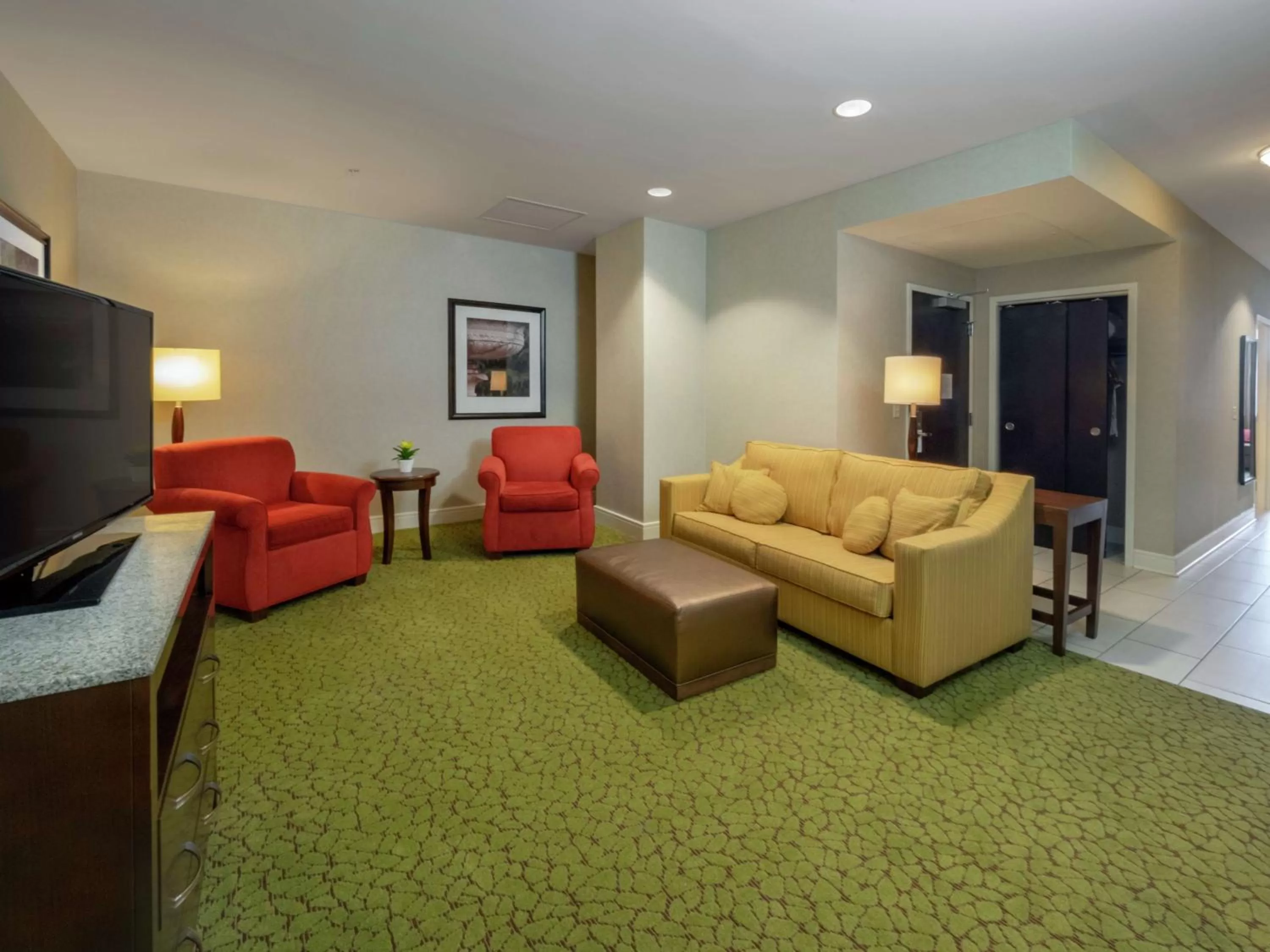 Living room in The Hilton Garden Inn Buffalo-Downtown