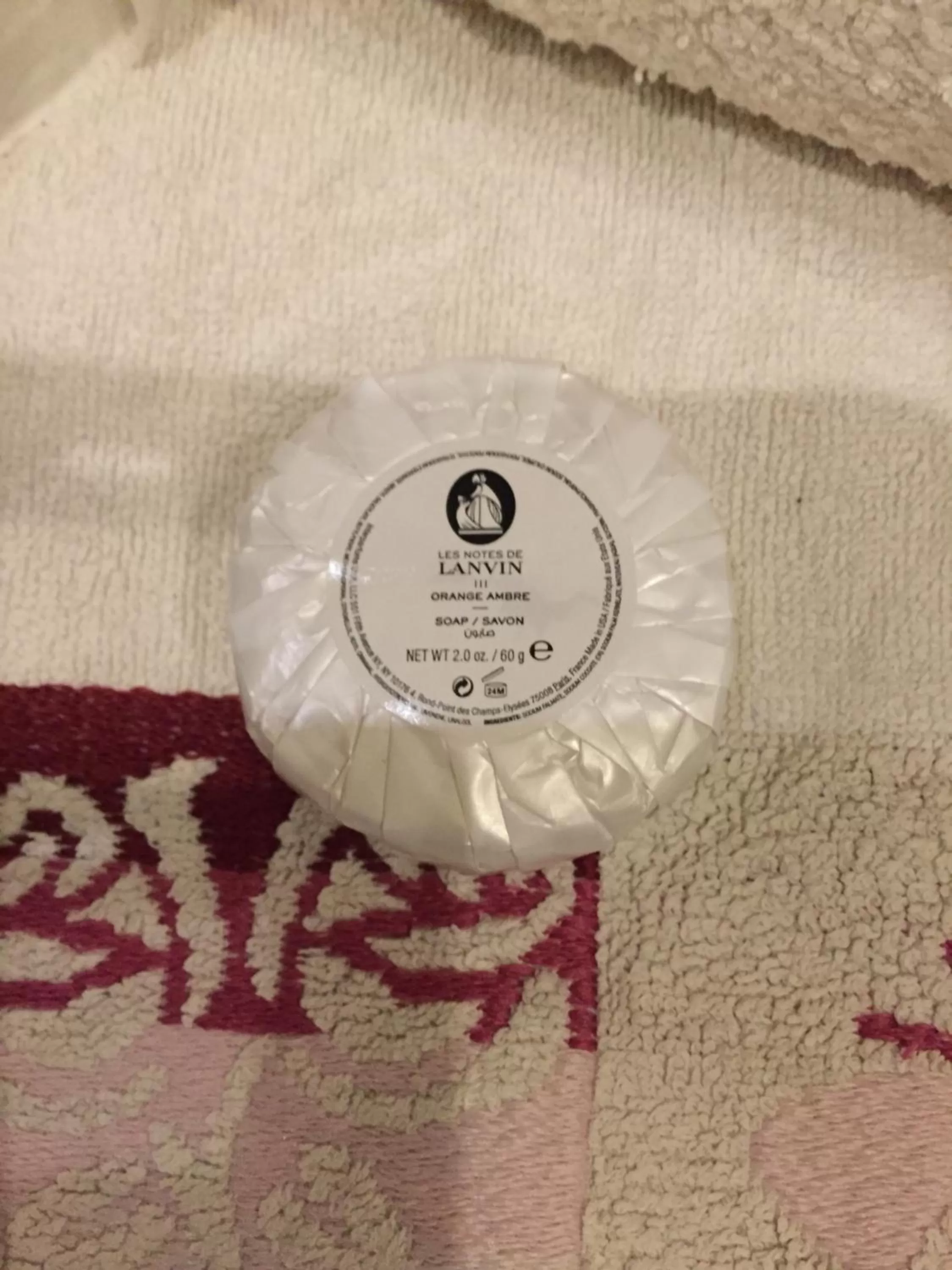 Chambre et sa salle de bain privée cocooning labellisée