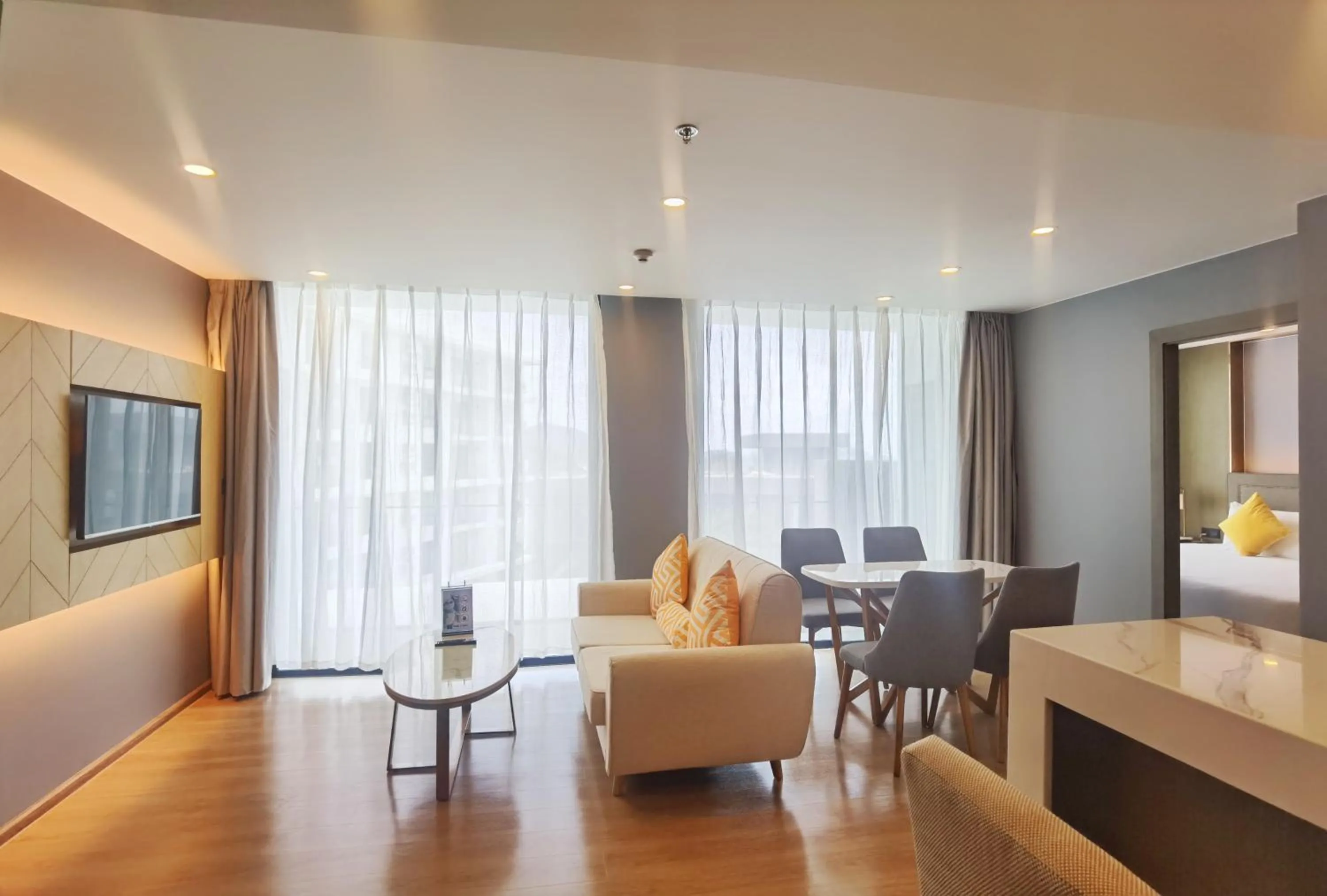 TV and multimedia in Wyndham La Vita Rawai Phuket