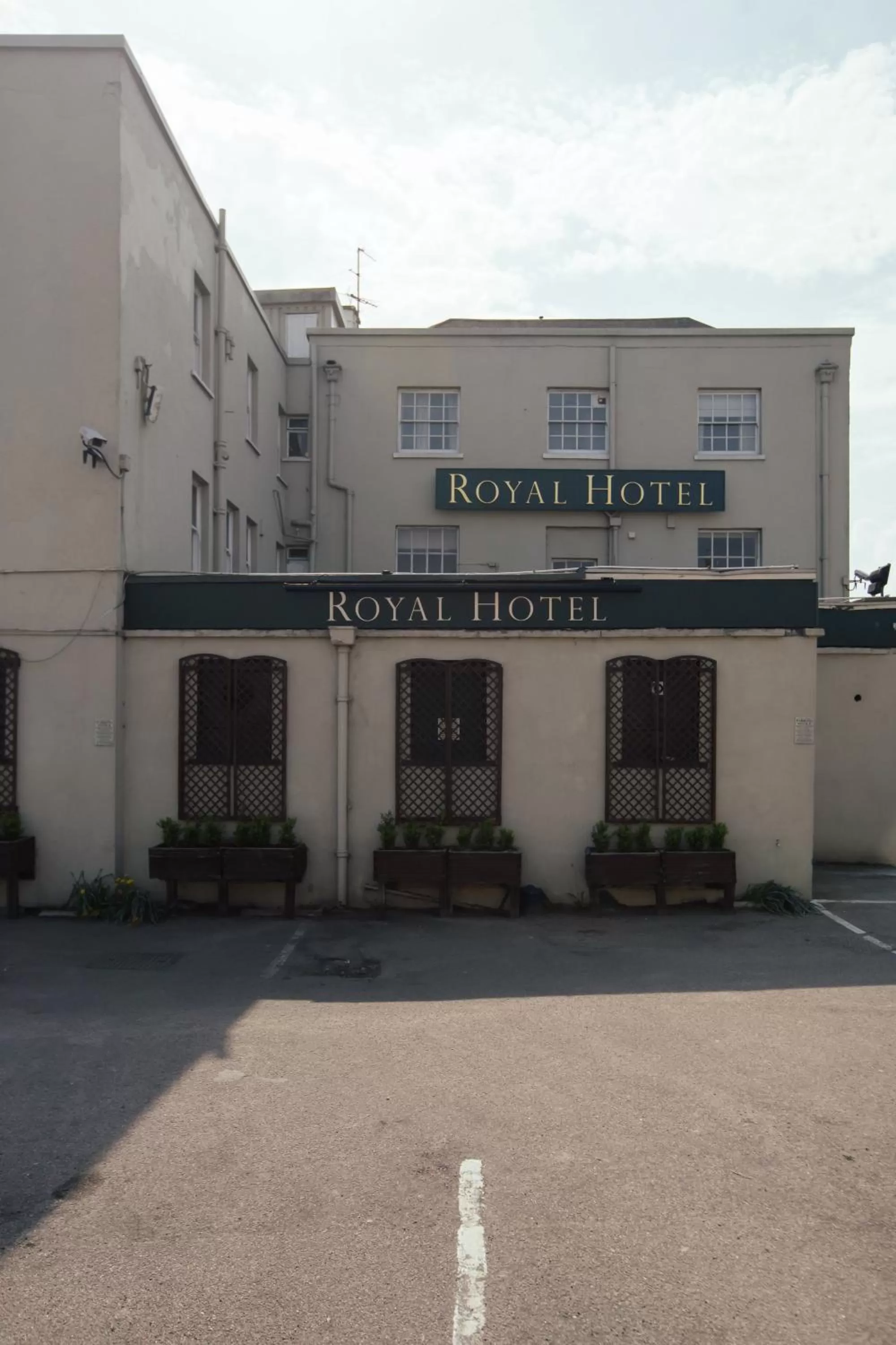 Property building in Royal Hotel, Bar & Grill