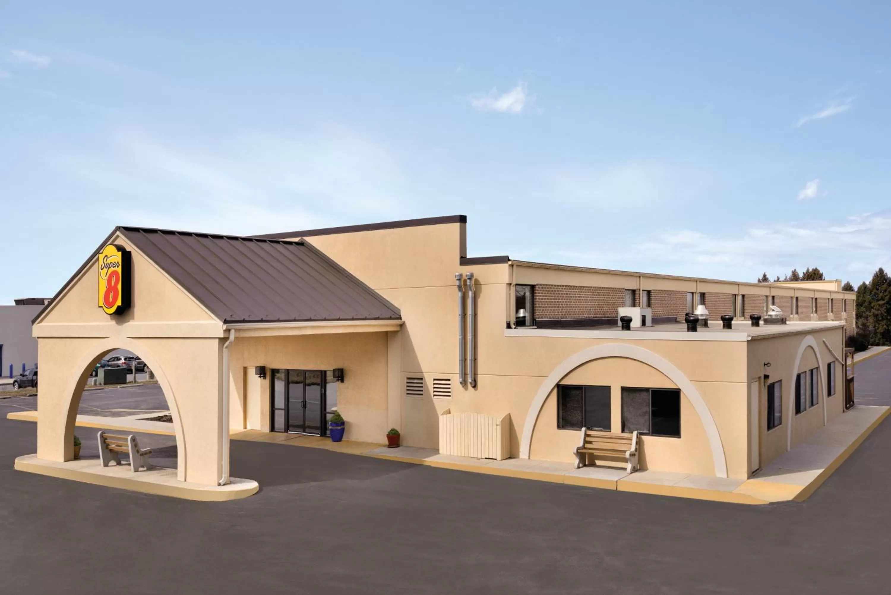 Property building in Super 8 by Wyndham Chambersburg I-81