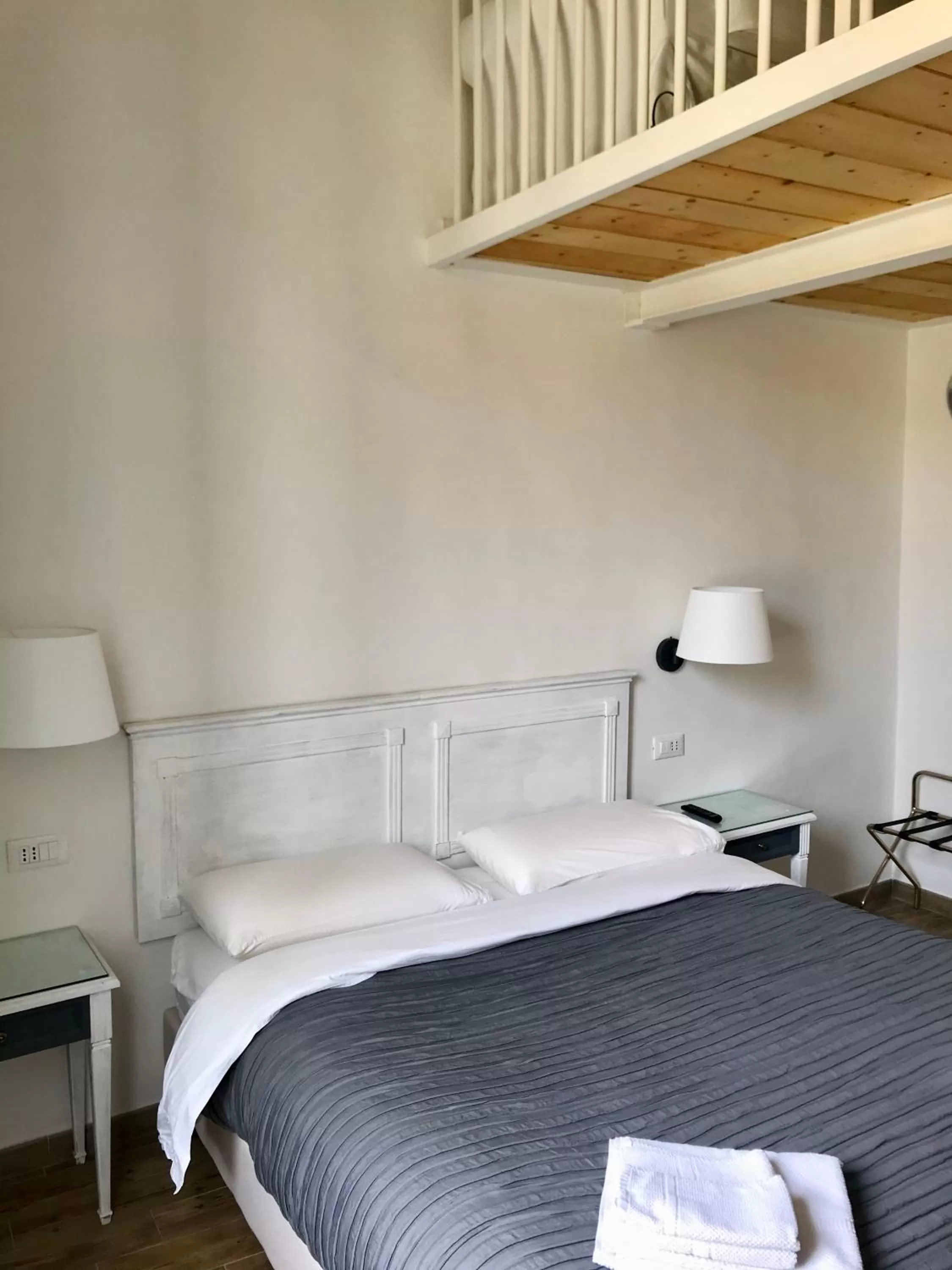 Bed, Room Photo in In San Frediano B&B