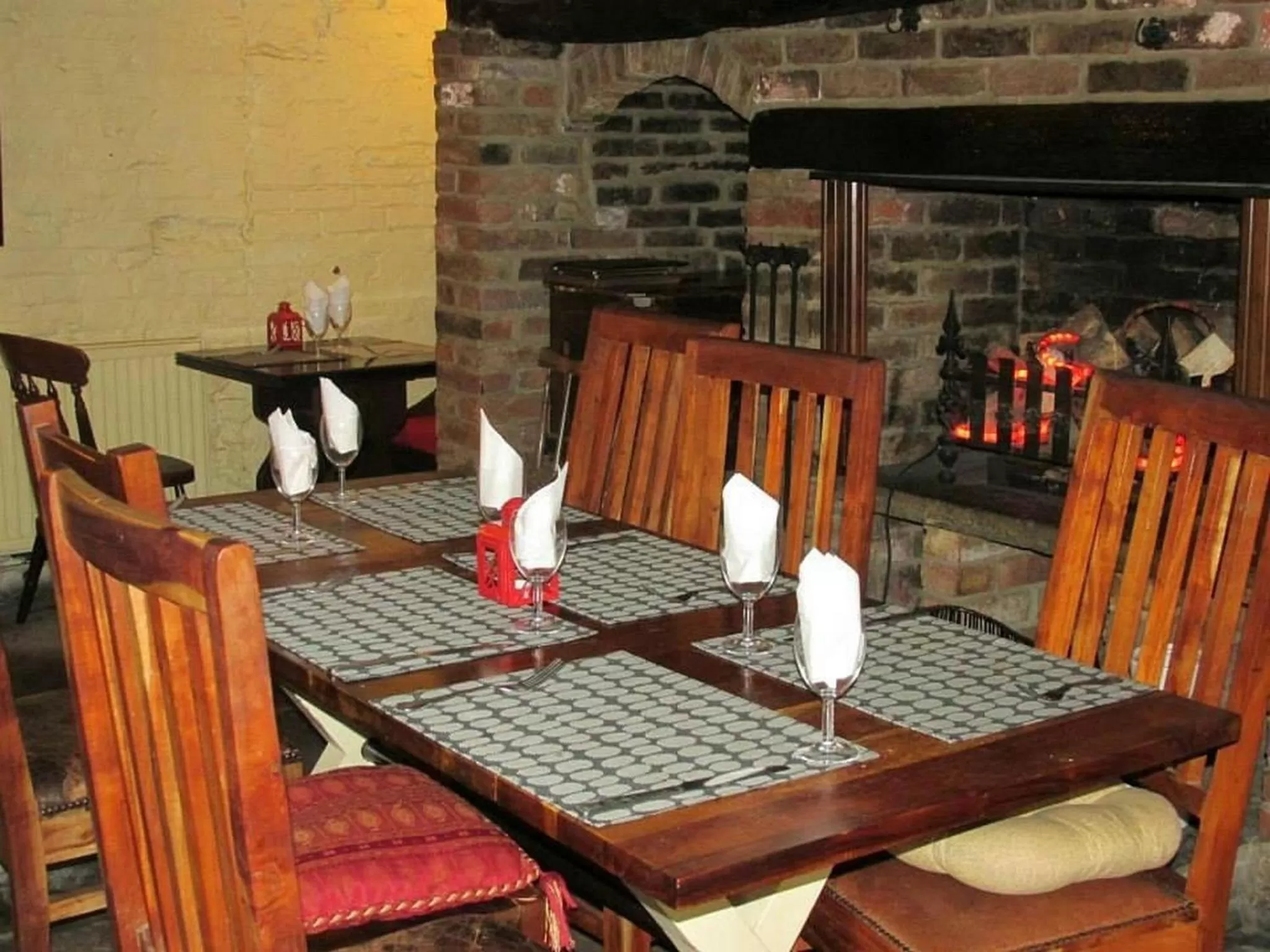 Dining area in Red Lion Coaching Inn