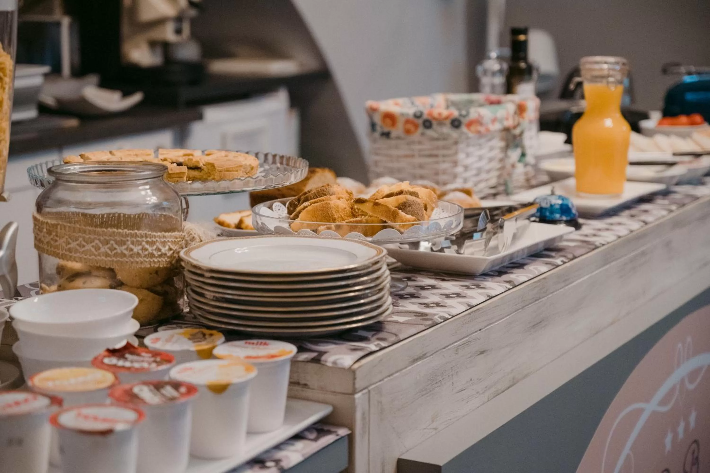 Breakfast in La Casa di Alma Luxury rooms