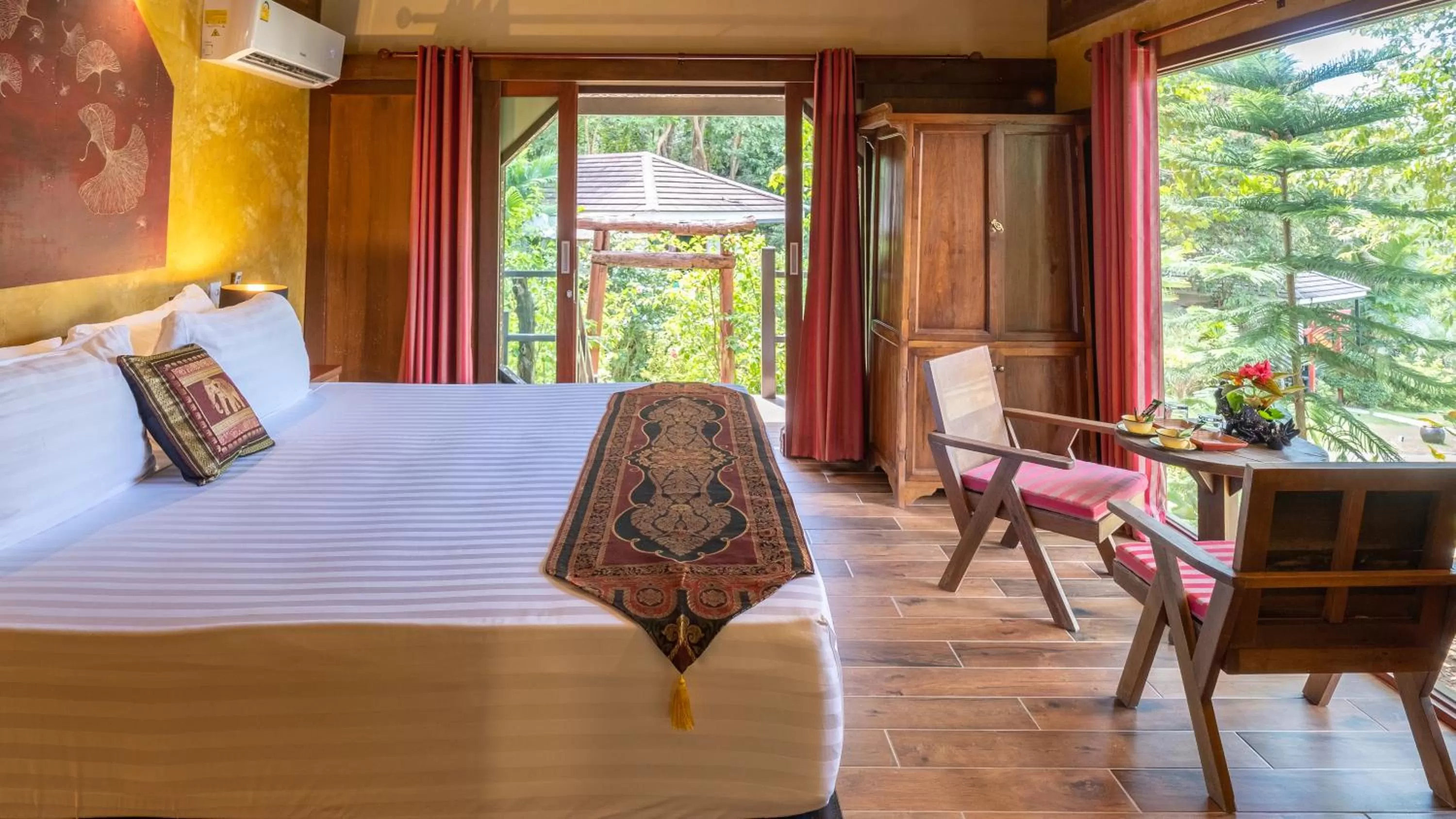 Bed in Jasmin Garden Koh Kood