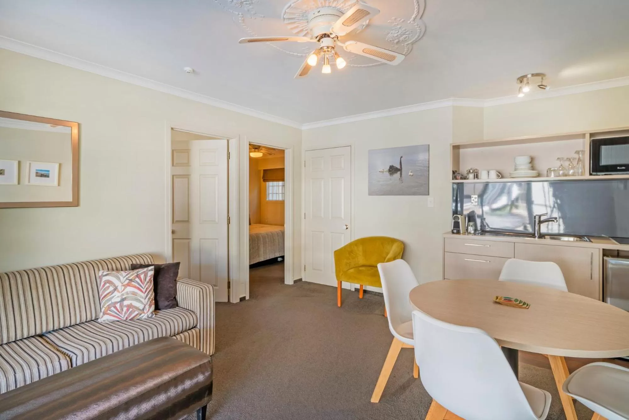 Living room in Silver Fern Rotorua Suites & Spa