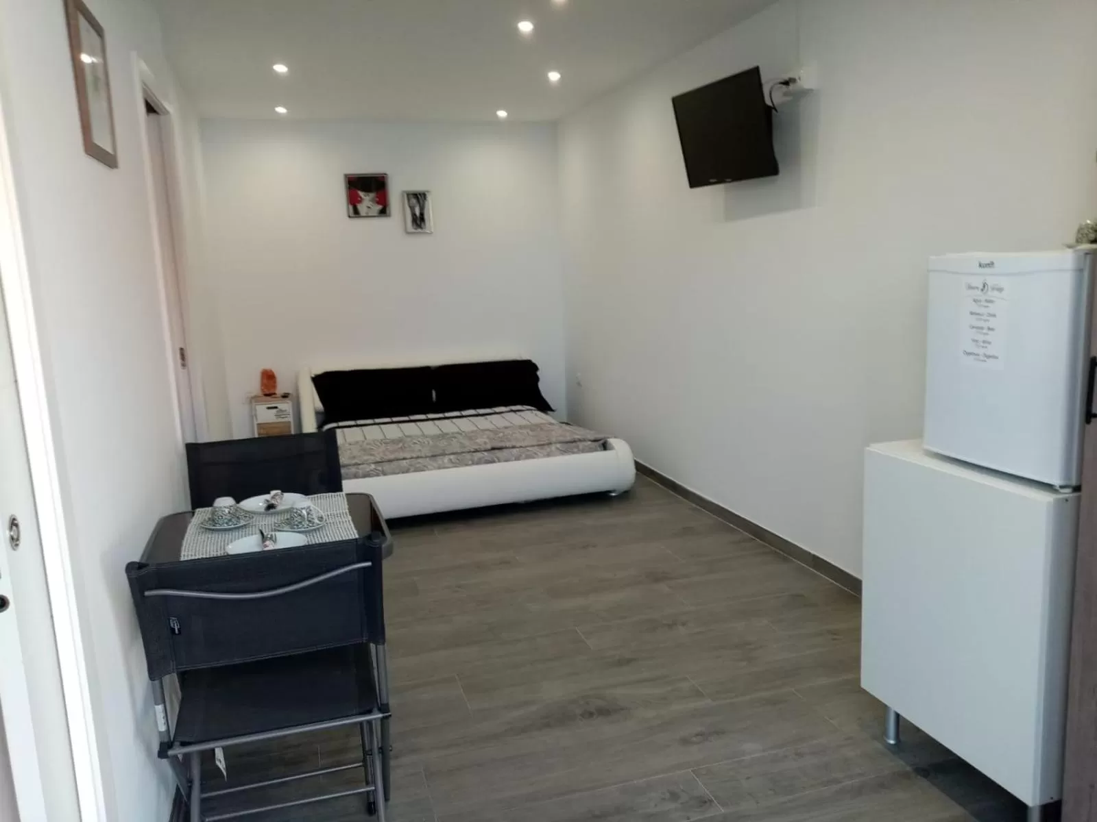 Double Room with Pool View in Mes 5 Bijoux