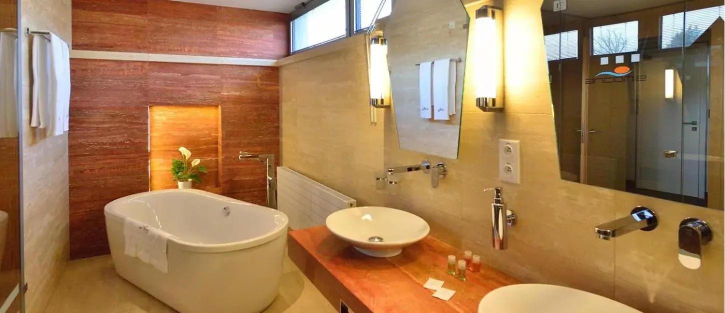 Double Room with Garden View in Antonie Hotel****superior Double Room with Garden View in Antonie Hotel****superior