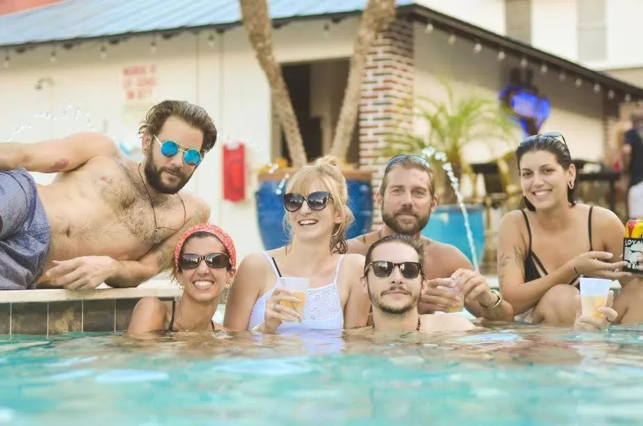 Hollander Hotel - Downtown St. Petersburg