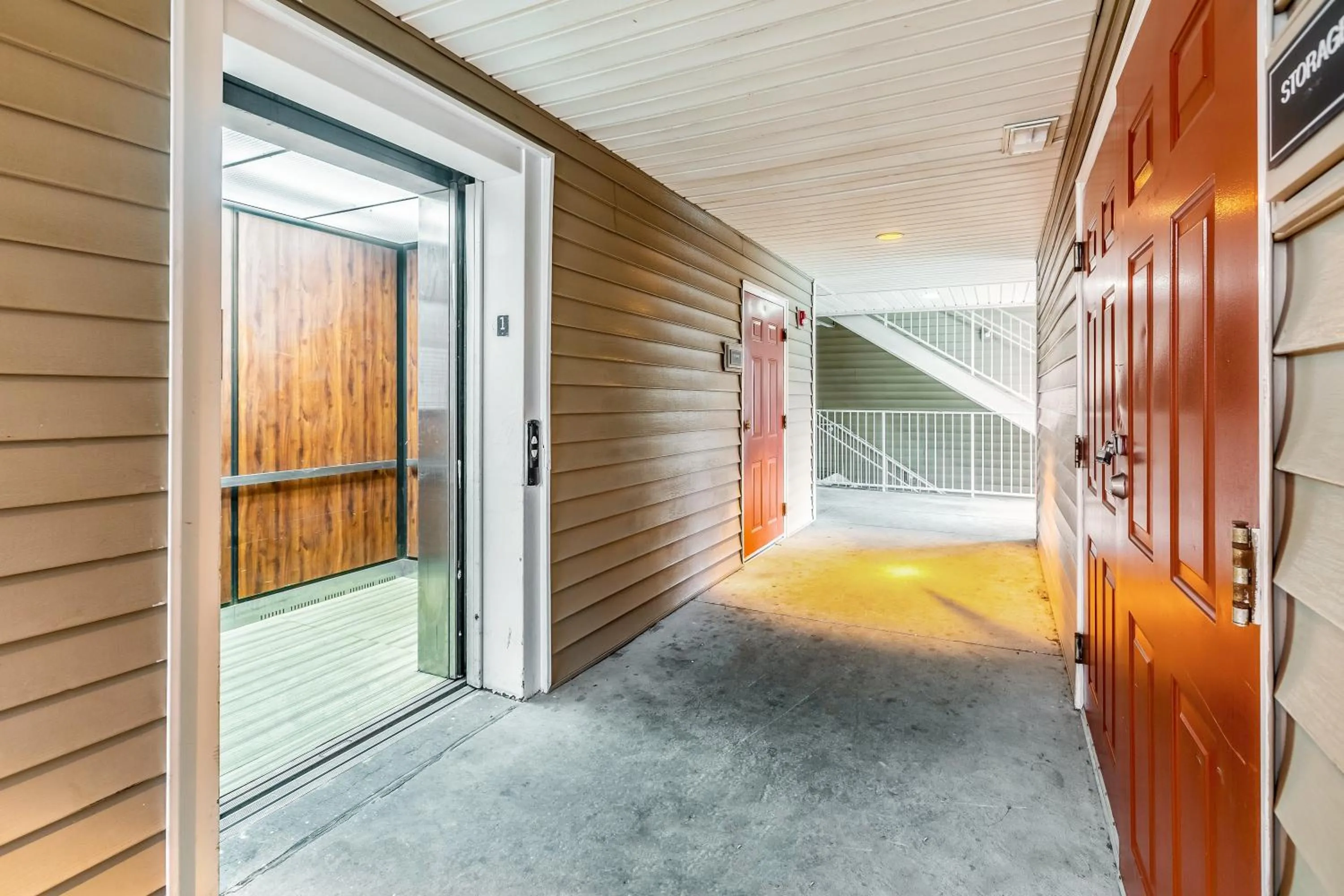 Other in HomeTowne Studios by Red Roof Gainesville, GA