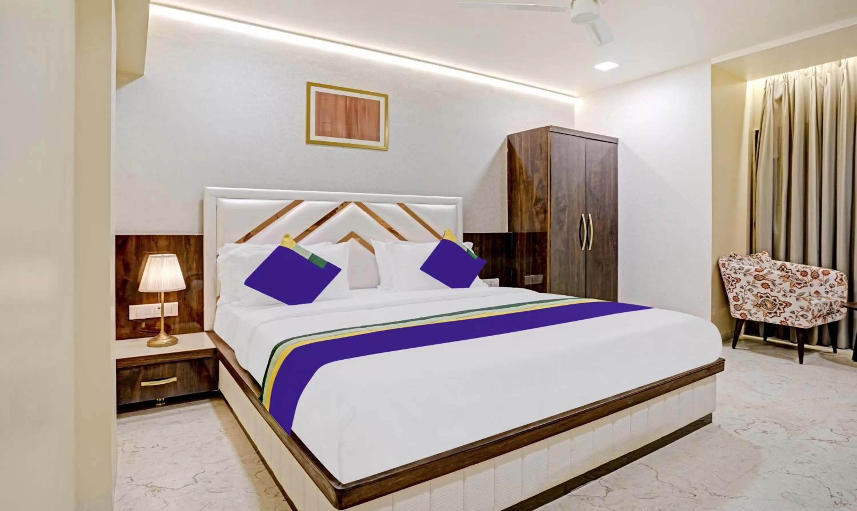 Bedroom, Bed in Treebo Premium Golden Bliss Trimurti Nagar Square