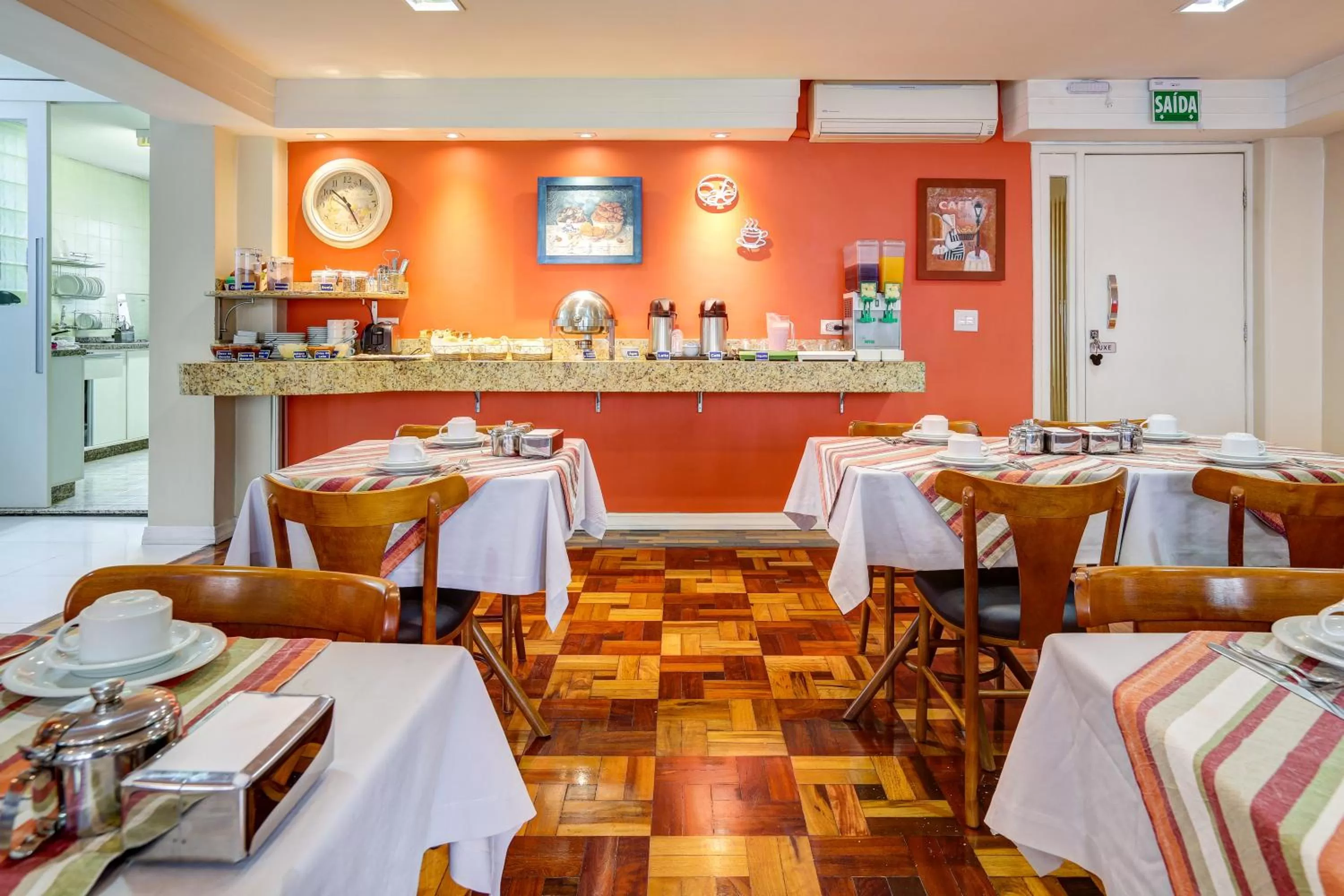 Food and drinks, Restaurant/Places to Eat in Hotel Erechim