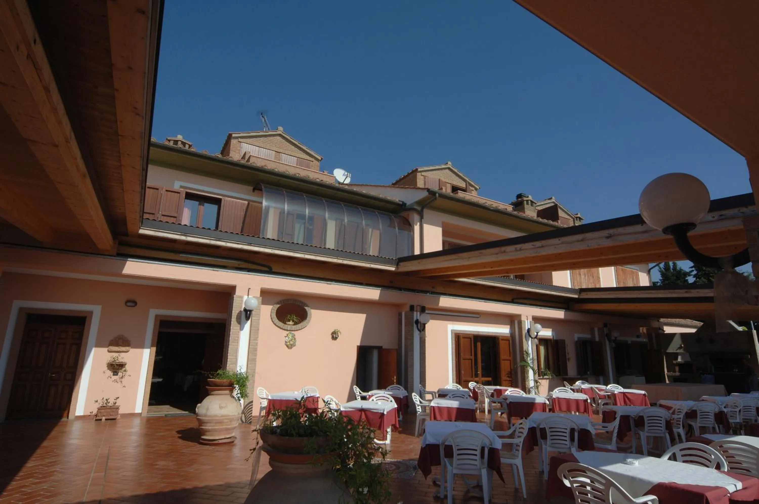 Restaurant/places to eat in Agrihotel Elisabetta