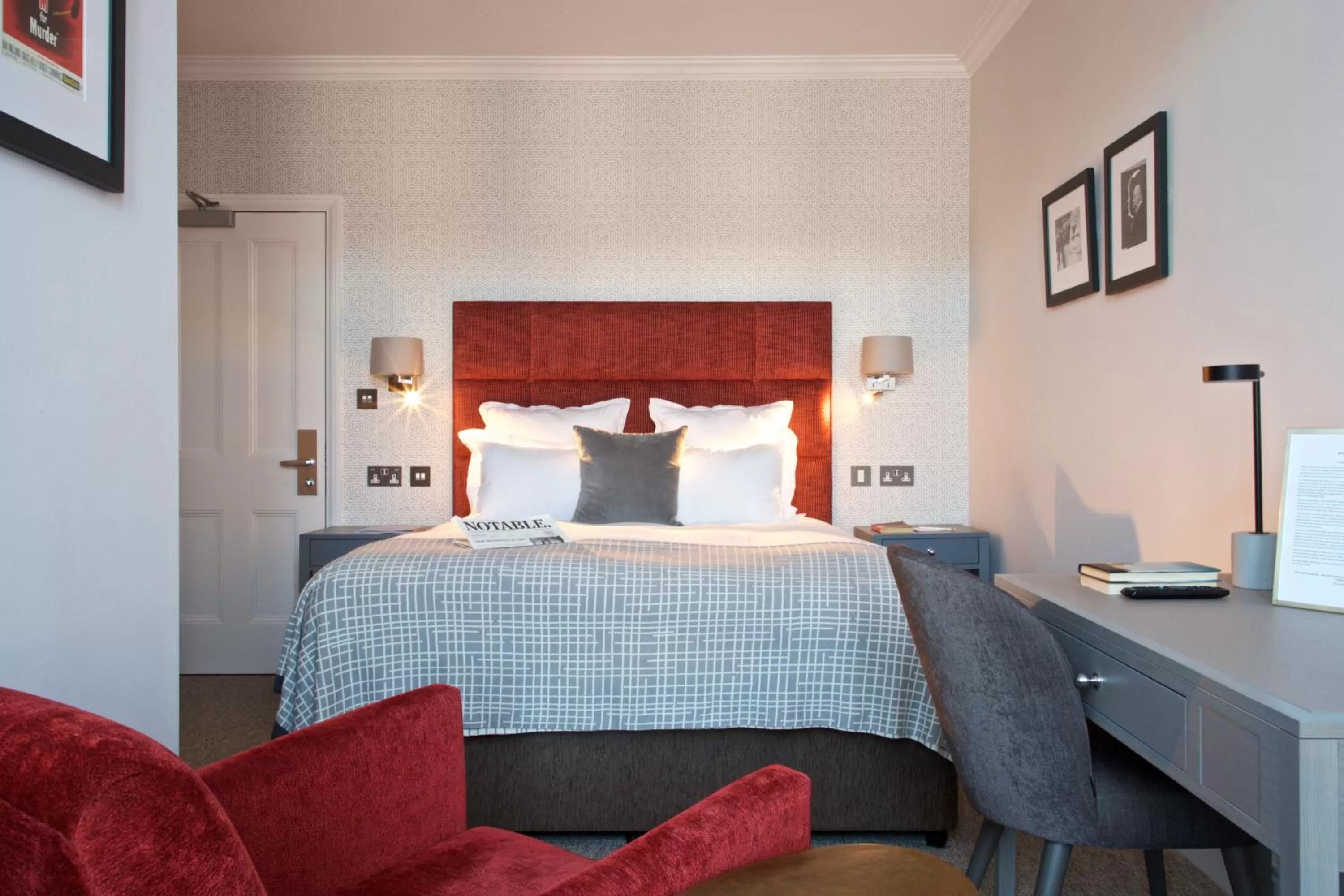 Bed in 54 Queen's Gate Hotel