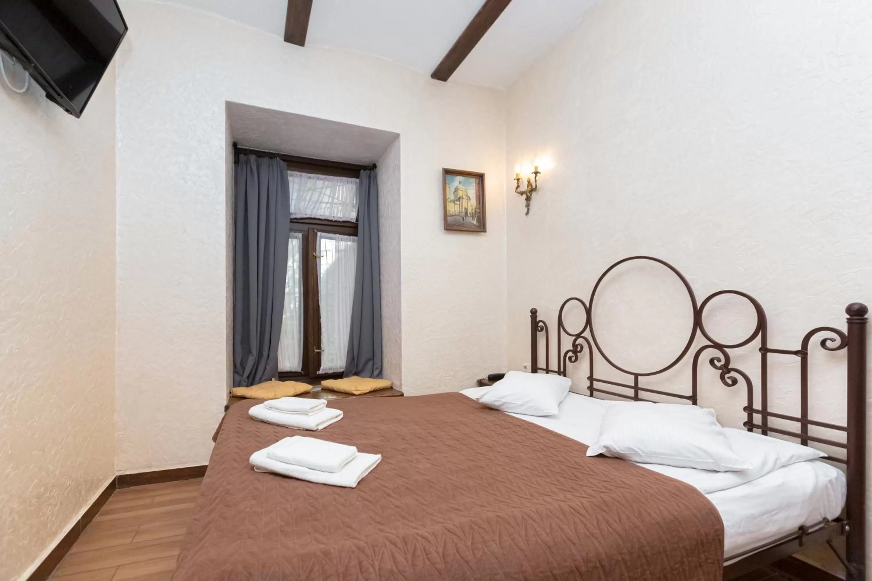 Bed in Staryi Krakiv