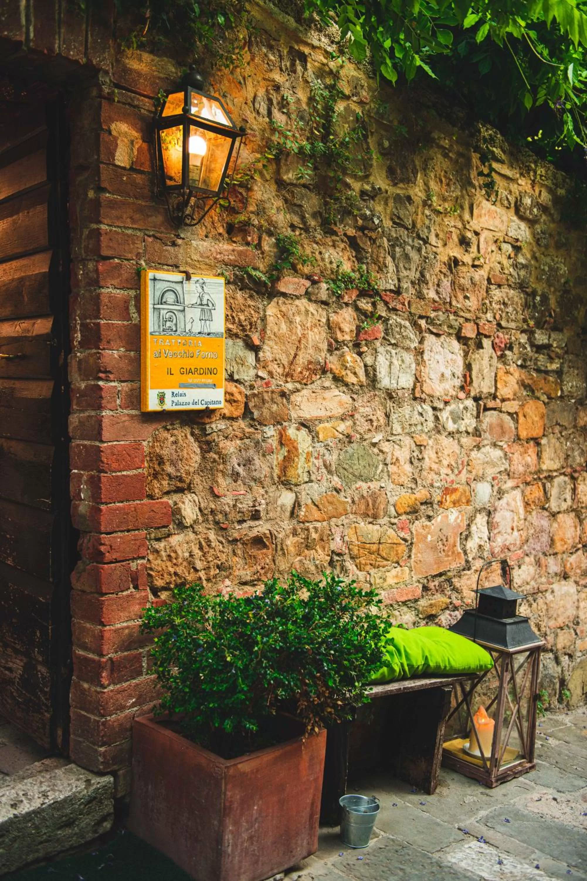 Restaurant/places to eat in VILLA LIBERTY Boutique Hotel - Borgo Capitano Collection