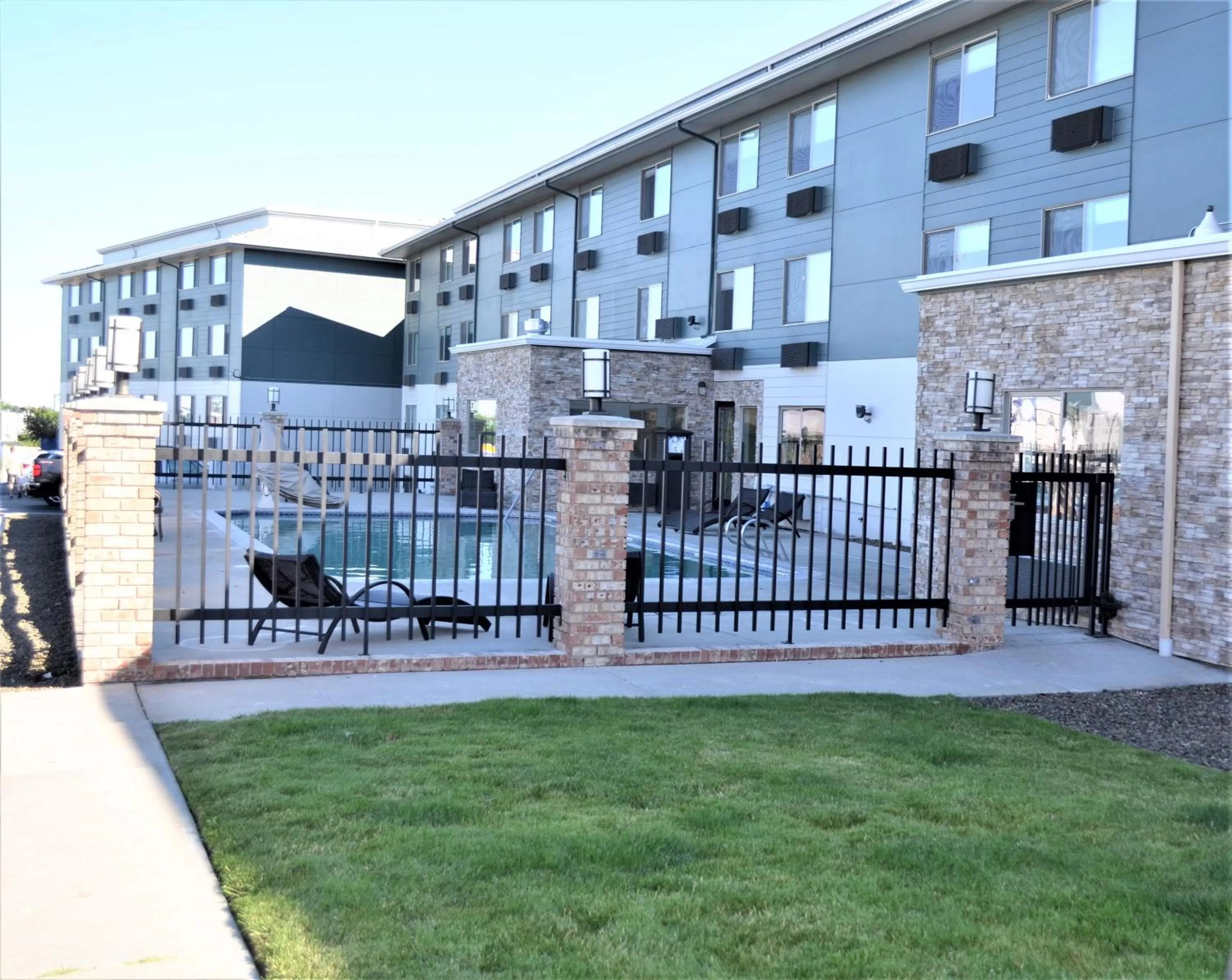 Area and facilities in Hotel 28 Boise Airport, an Ascend Collection Hotel