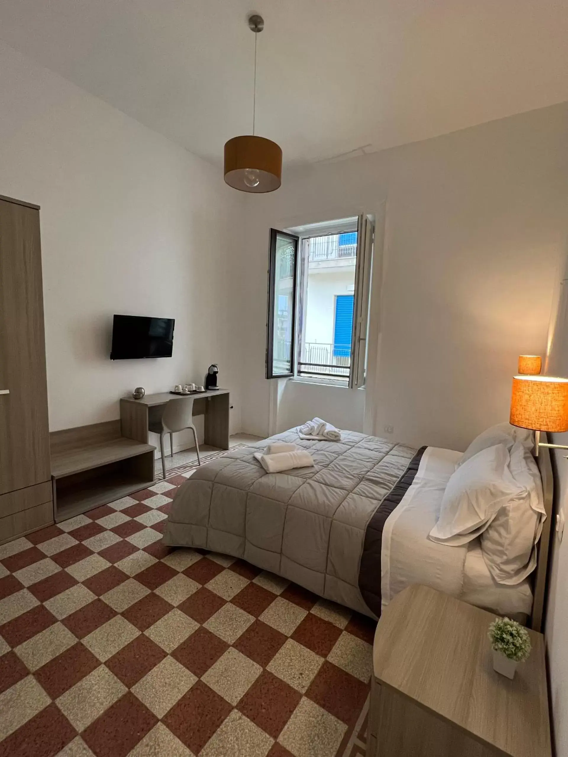 Twin Room with Shower in Bonadies64 B&B Twin Room with Shower in Bonadies64 B&B