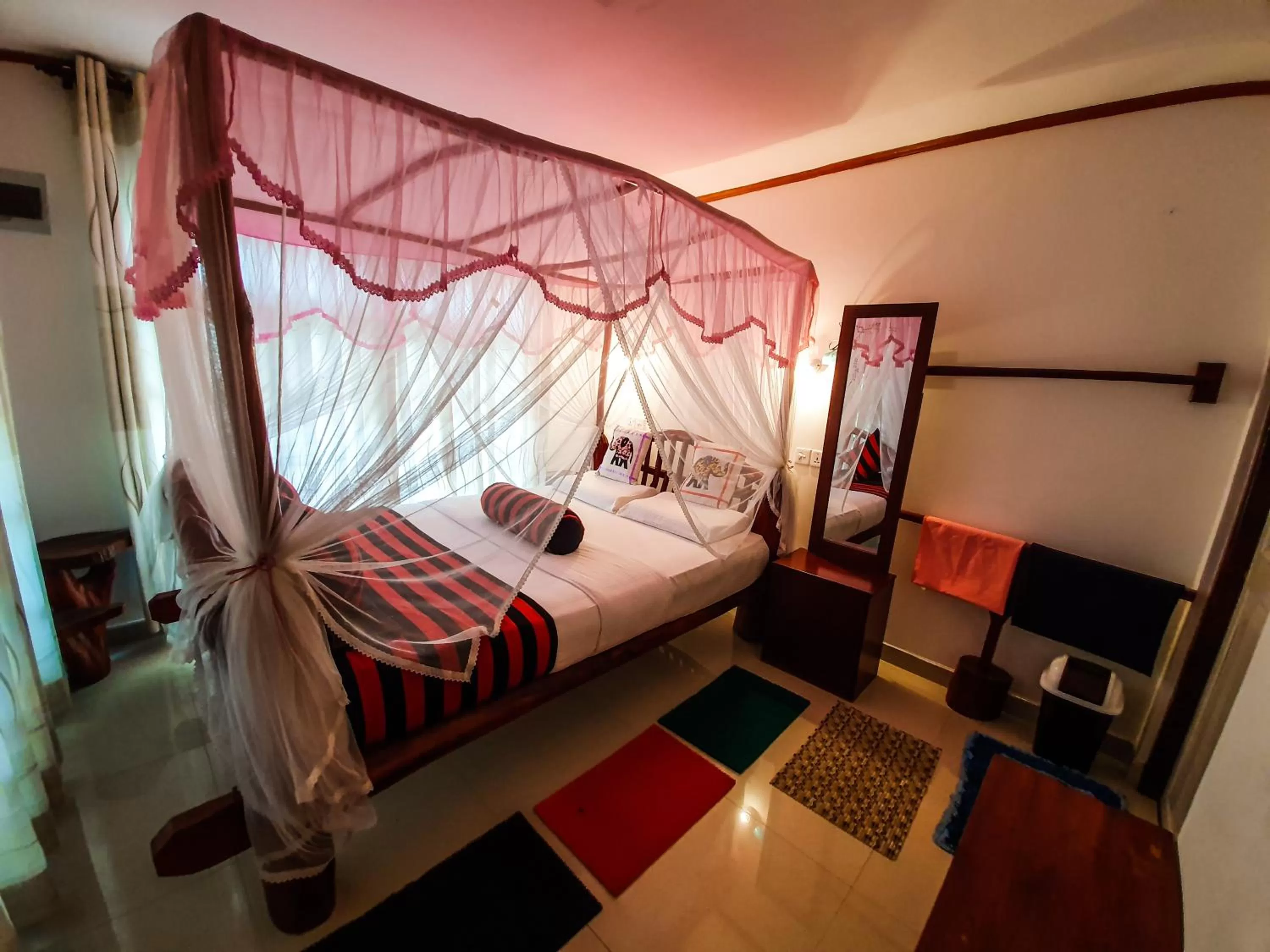 Photo of the whole room, Bed in Guest Inn Avendra