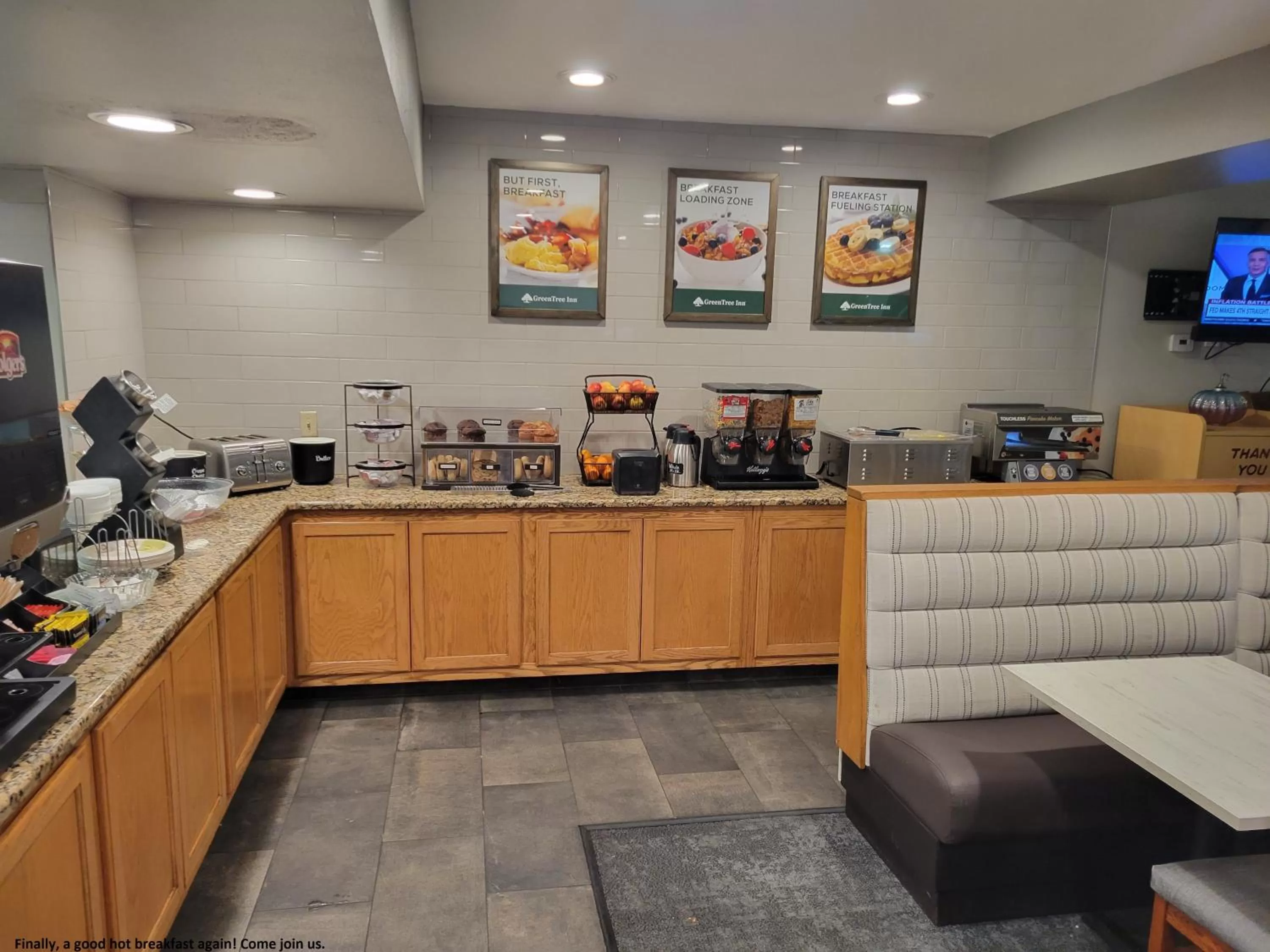 Breakfast in GreenTree Inn Albuquerque North I-25