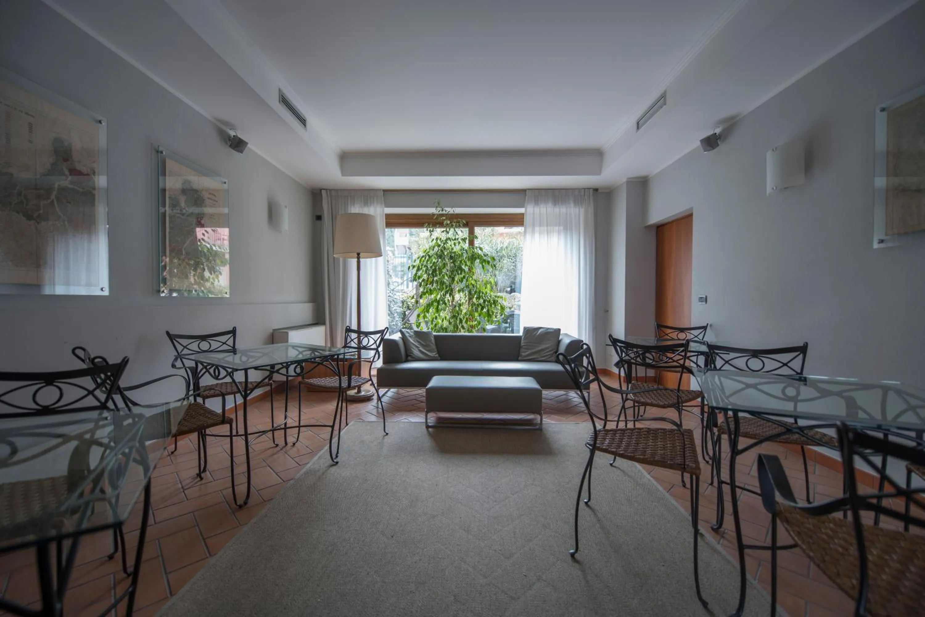 Restaurant/places to eat in Hotel Villa Colico