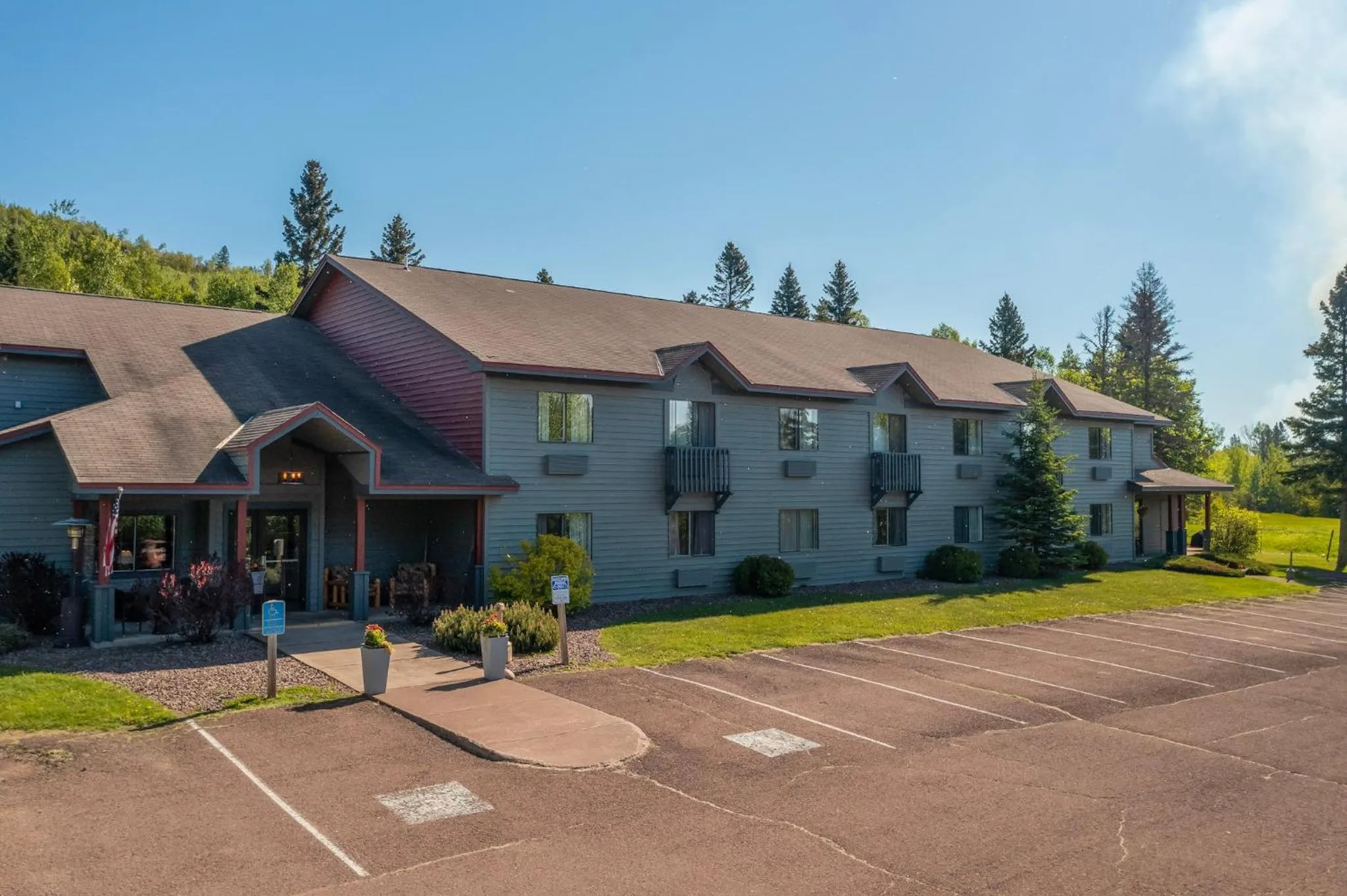 Property building in Mountain Inn at Lutsen
