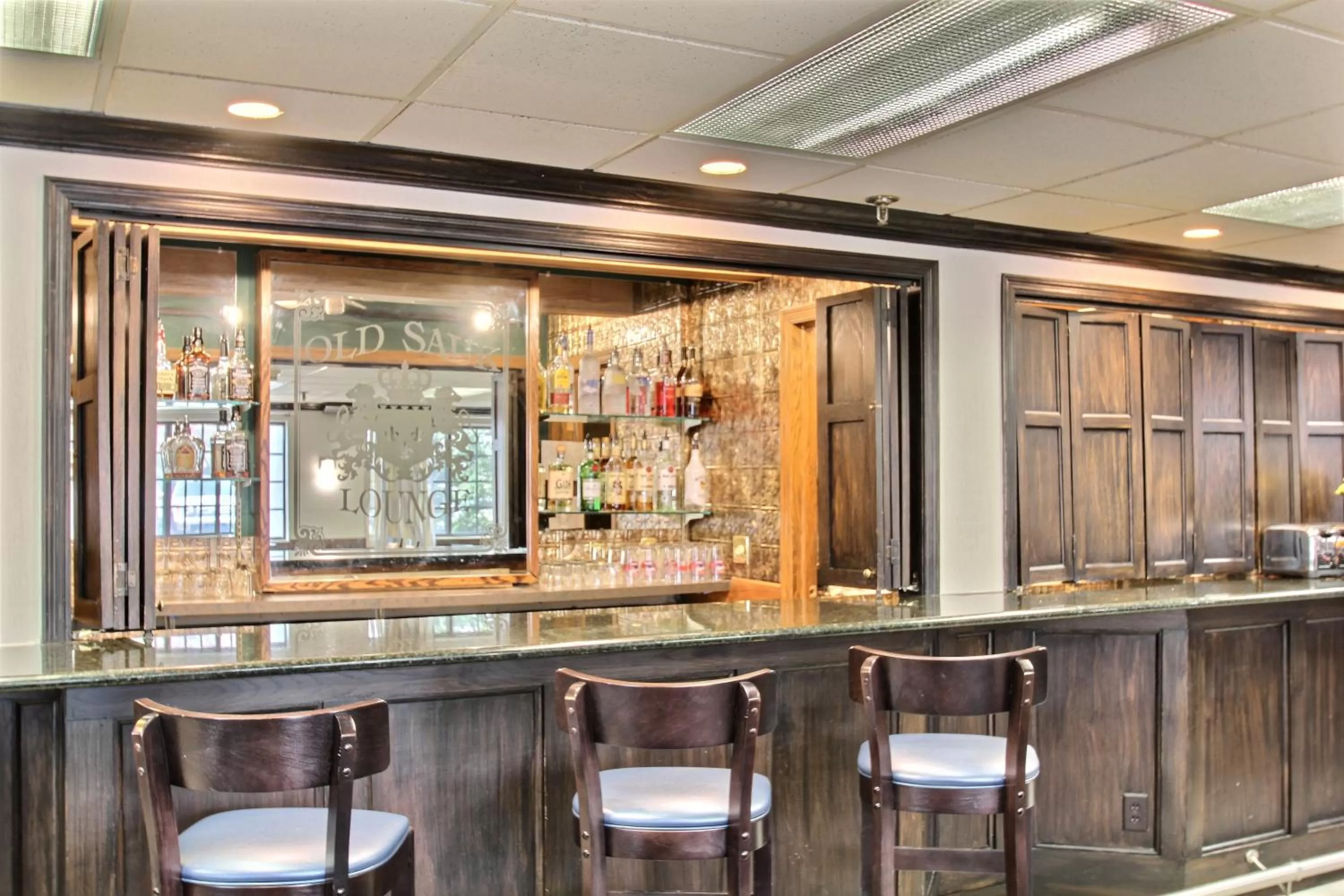 Communal lounge/ TV room in Baymont by Wyndham Madison West/Middleton WI West