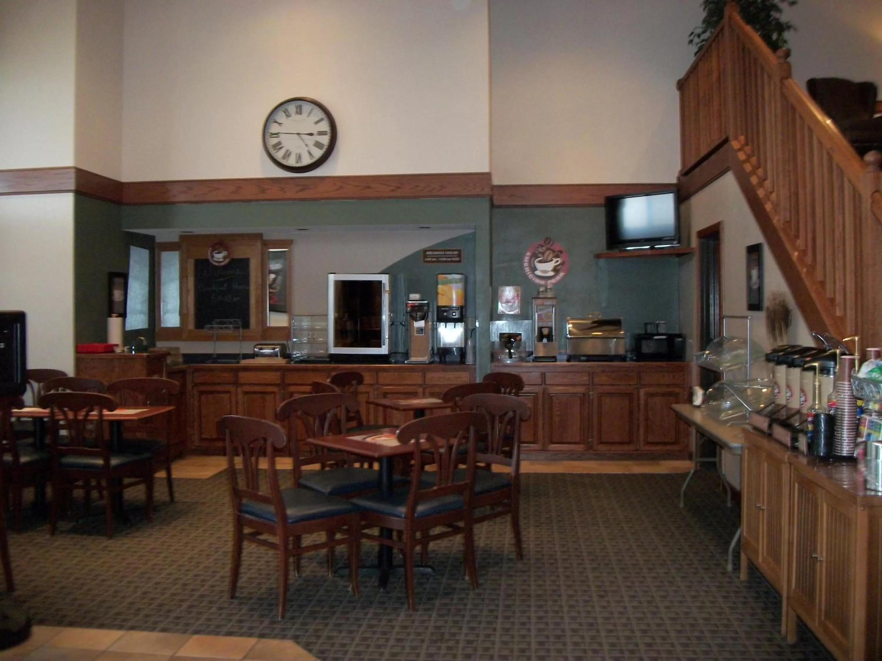 Buffet breakfast in AmericInn by Wyndham Beulah