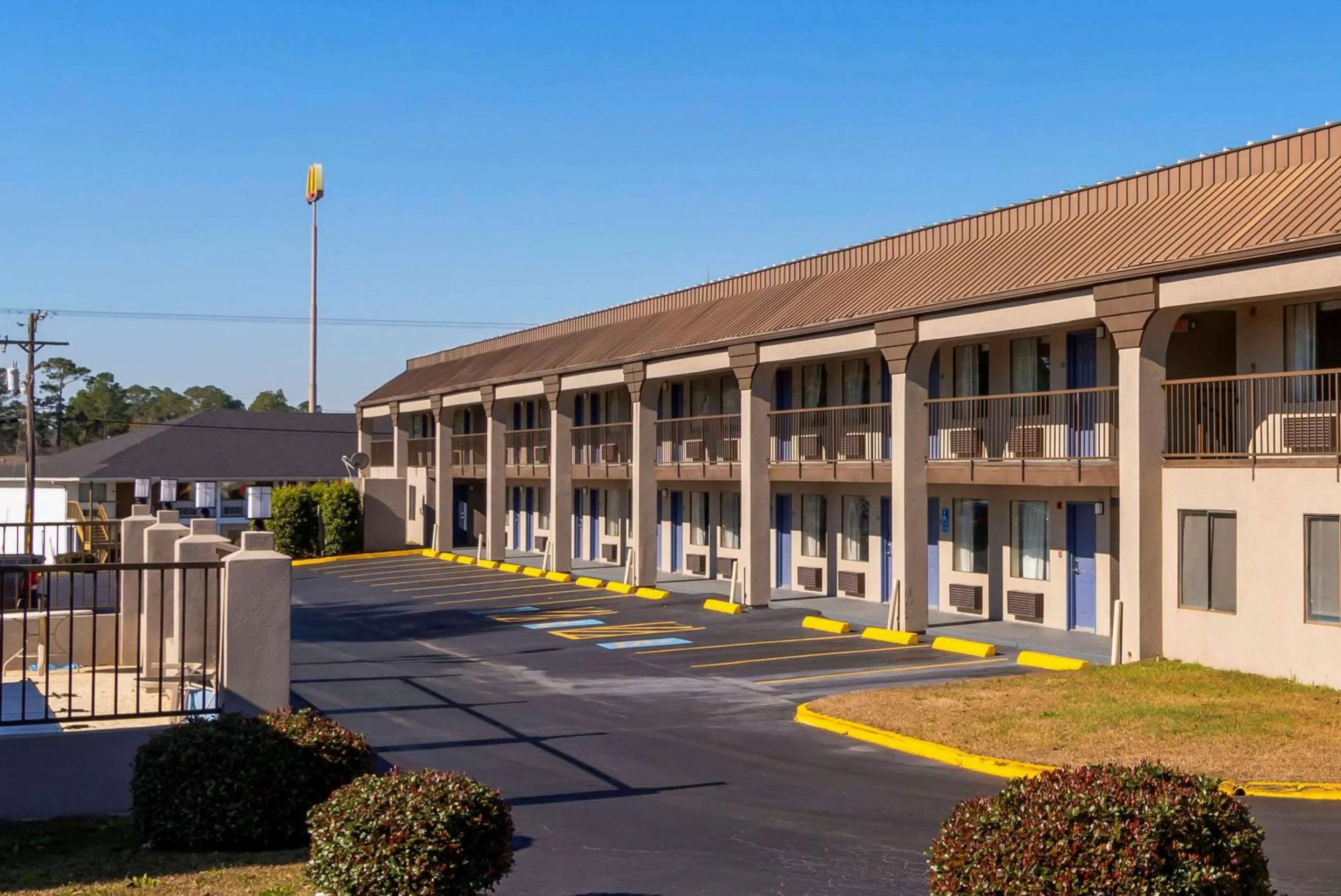 Property building in Quality Inn Ashburn
