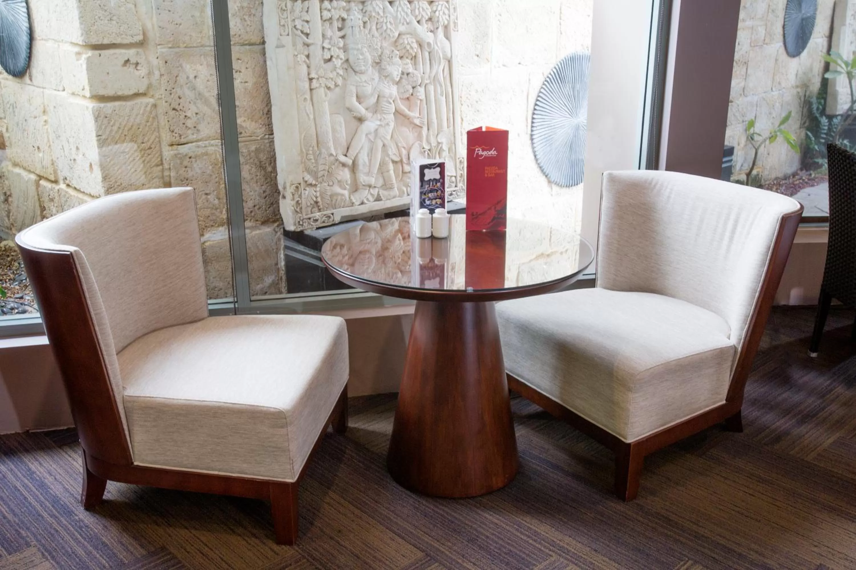 Restaurant/places to eat in Pagoda Resort & Spa