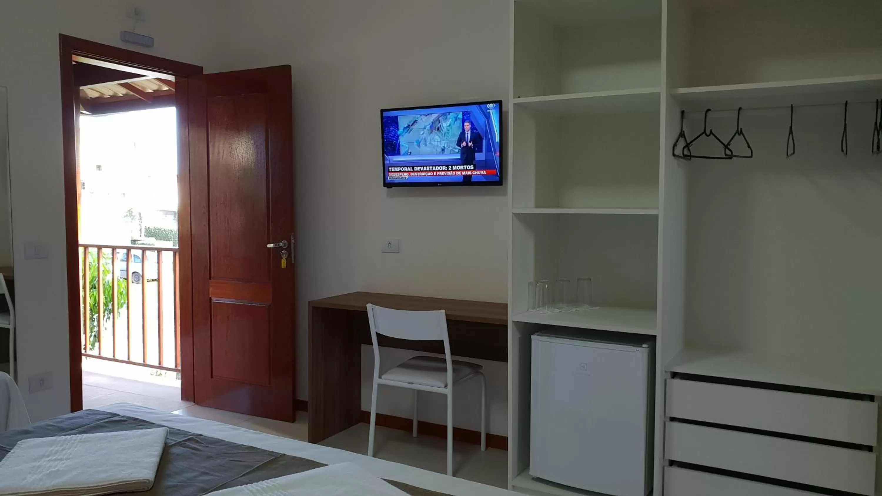 TV/Entertainment Center in Hotel Pousada Salvador Paradise