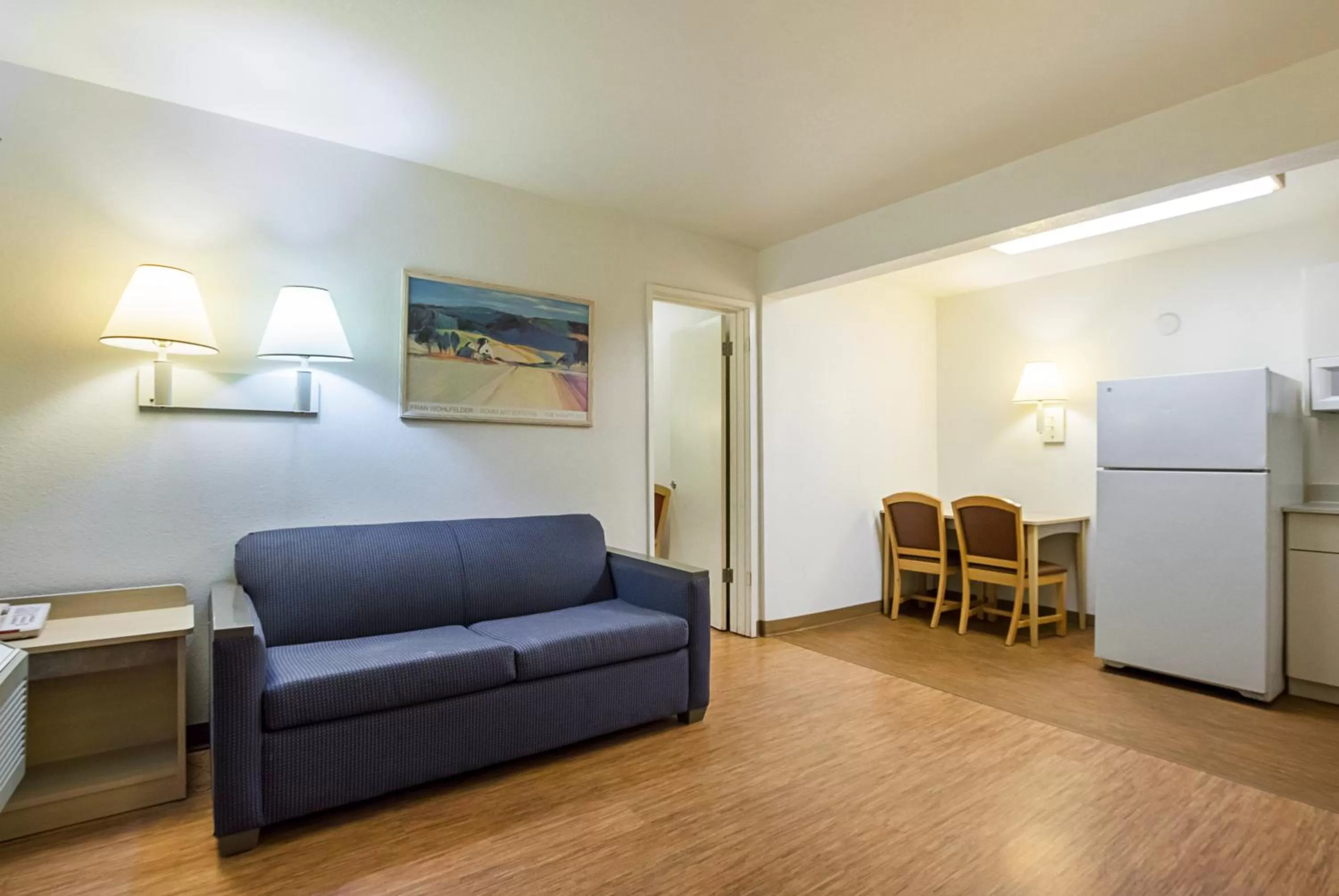 Kitchen or kitchenette in Motel 6-Rochester, MN