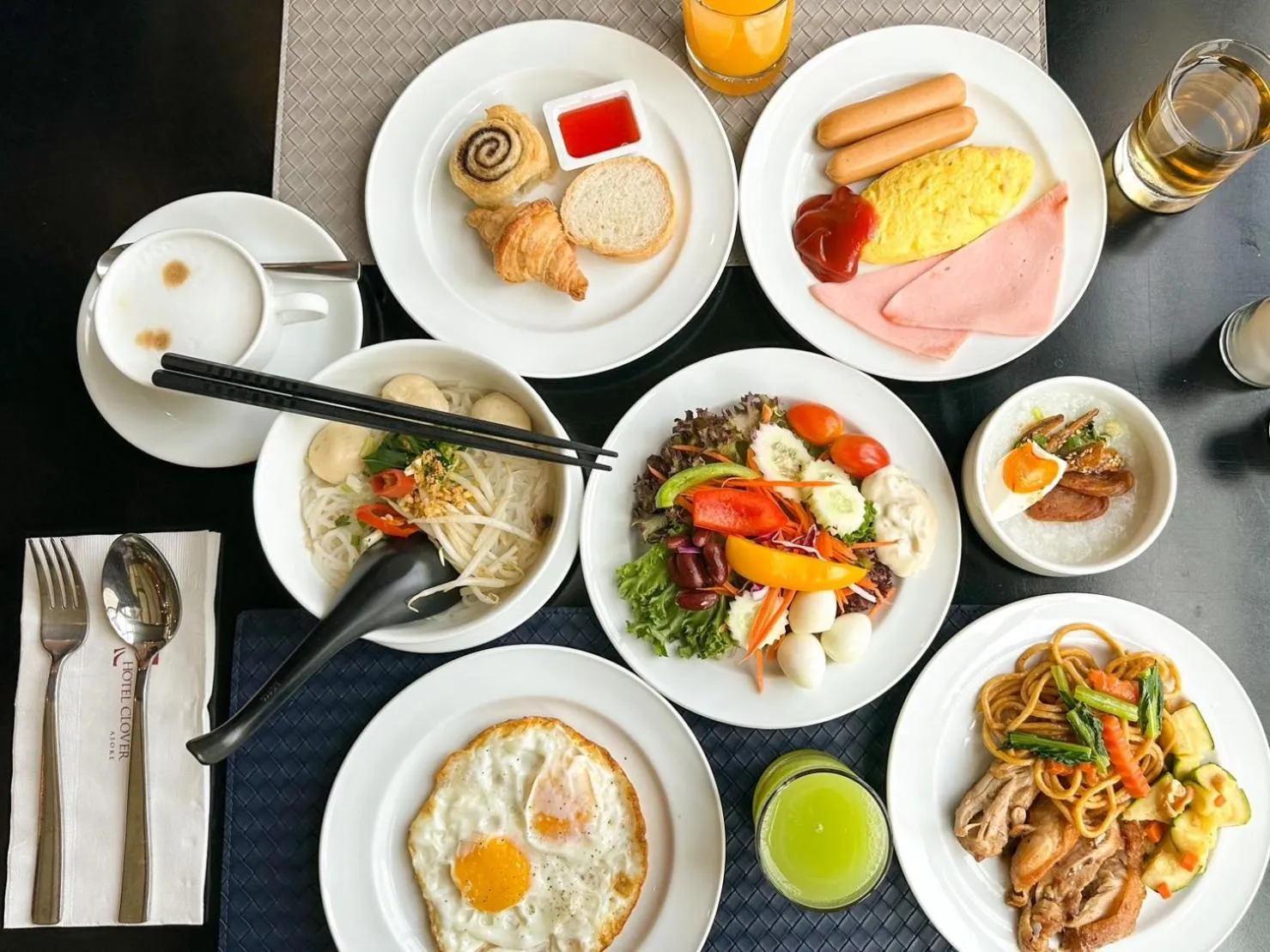 Breakfast in Hotel Clover Asoke - SHA Extra Plus