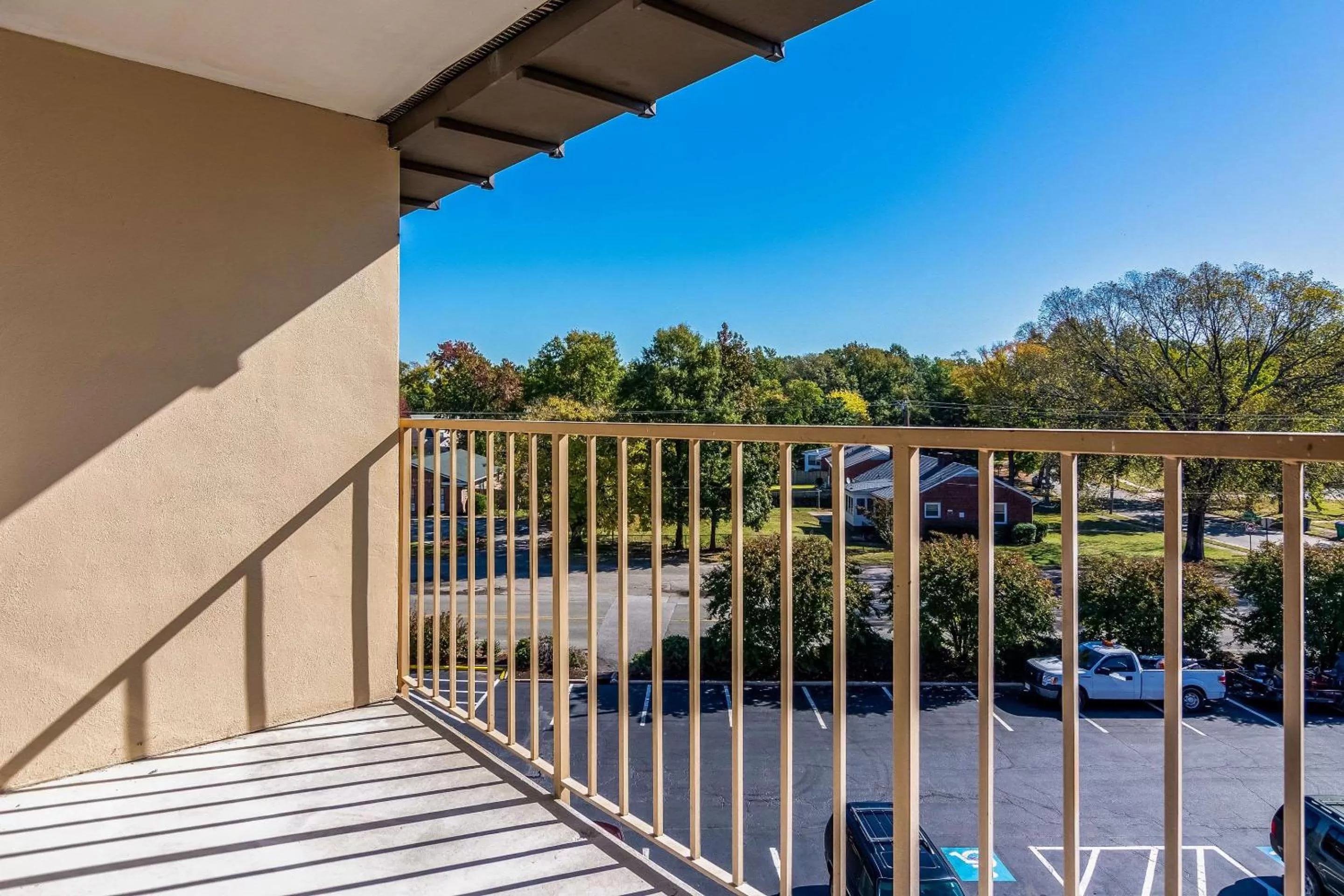 Photo of the whole room in Quality Inn Central