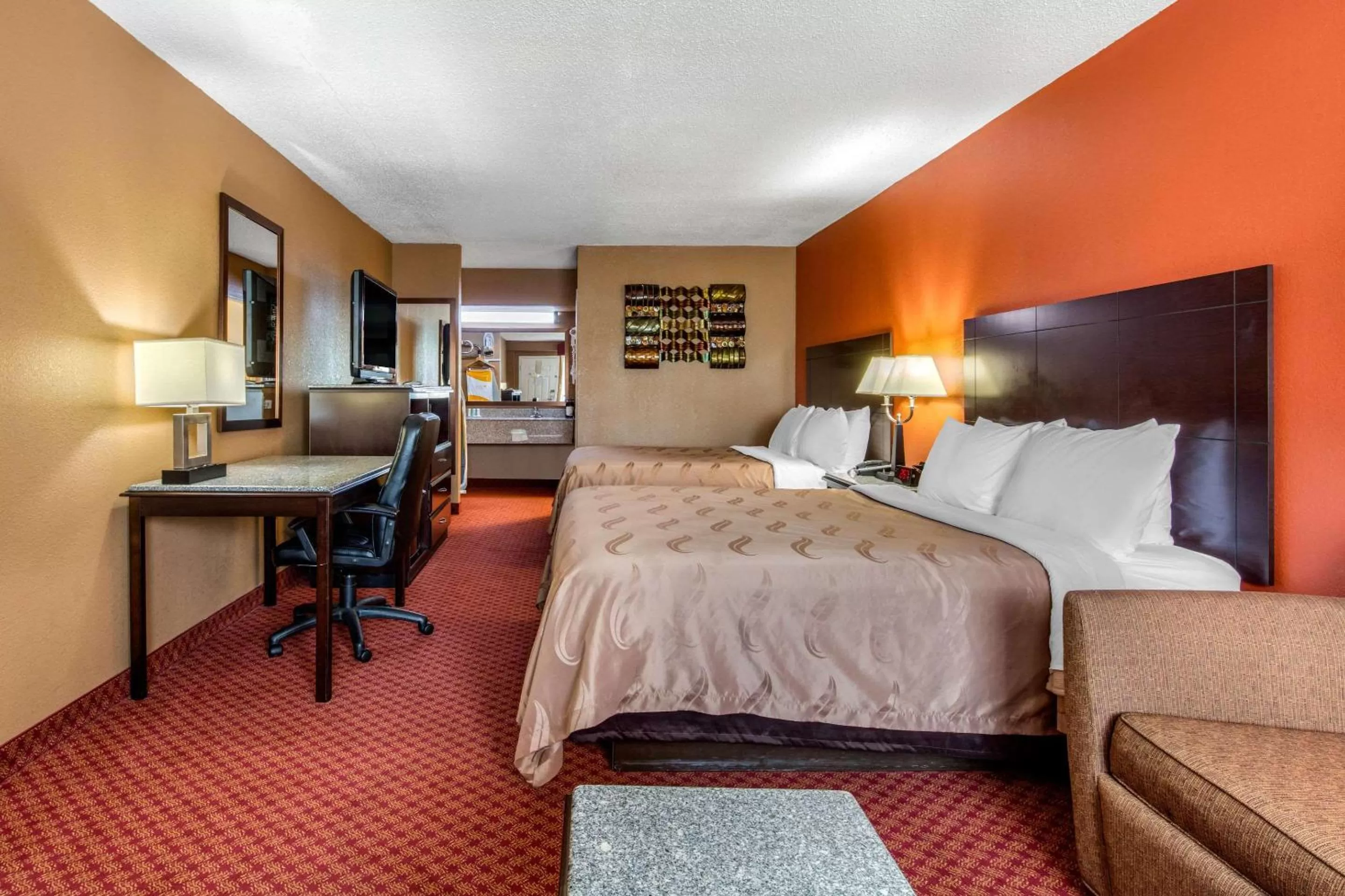 Photo of the whole room, Bed in Quality Inn Kingston Springs
