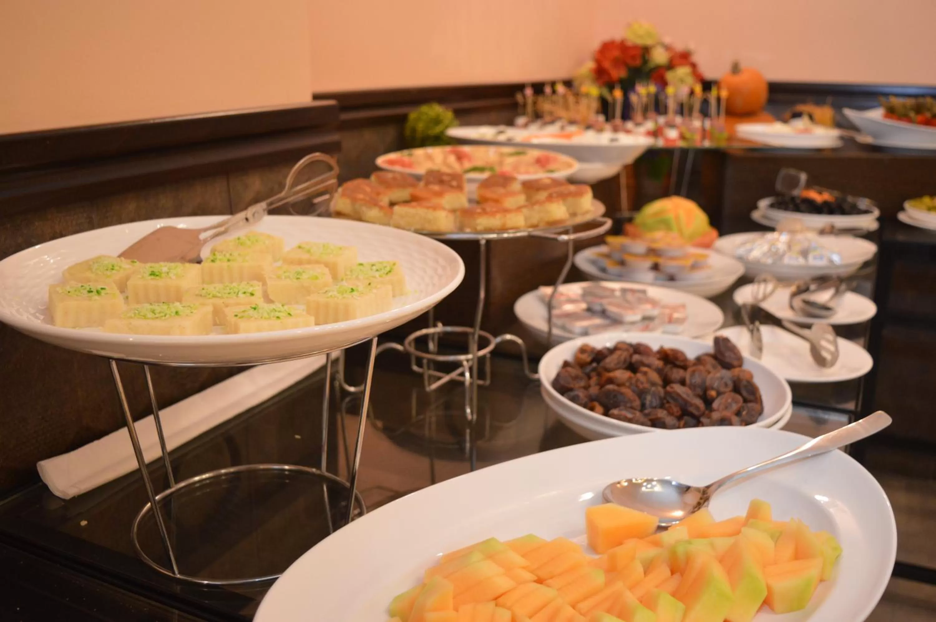 Buffet breakfast in Tilal Almadina Hotel & Suites