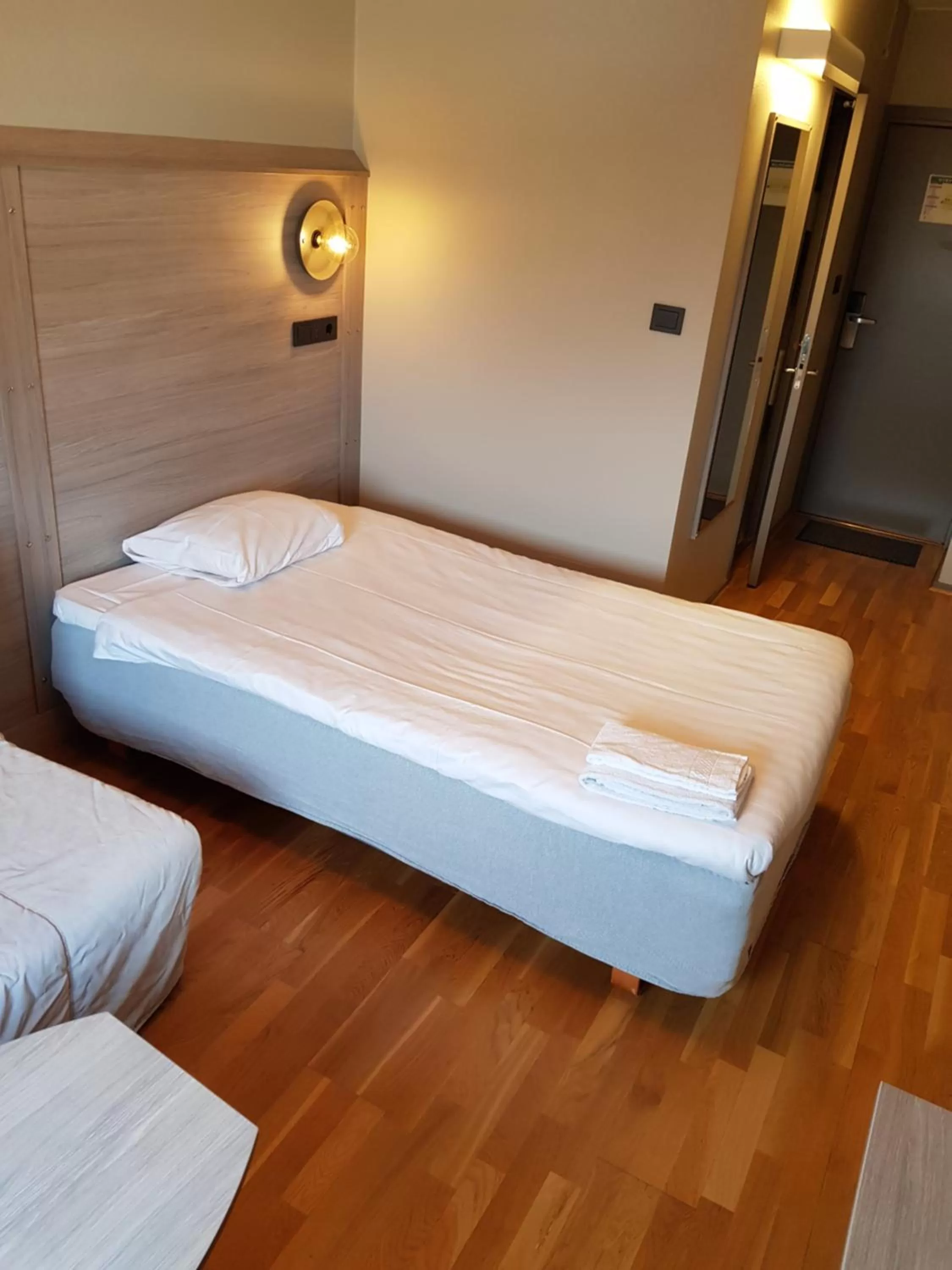 Bed in Hotell Stinsen