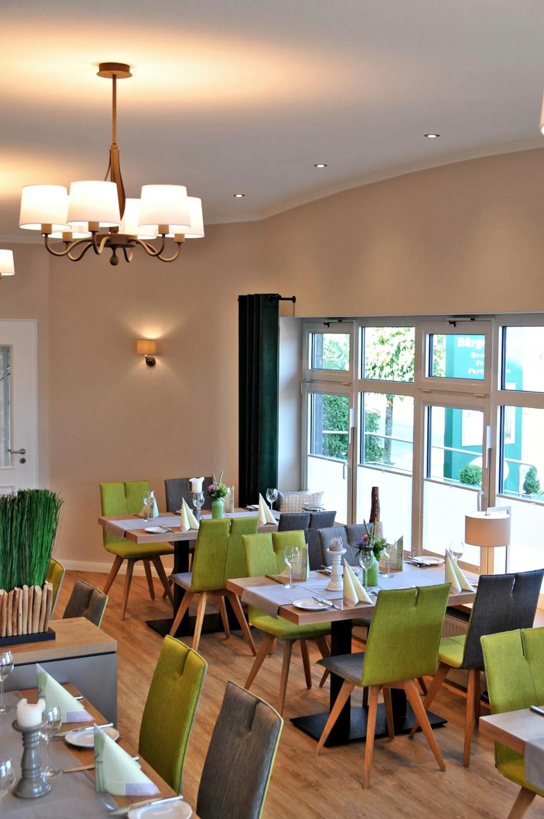 Restaurant/places to eat in Hotel Restaurant Bürgerklause Tapken