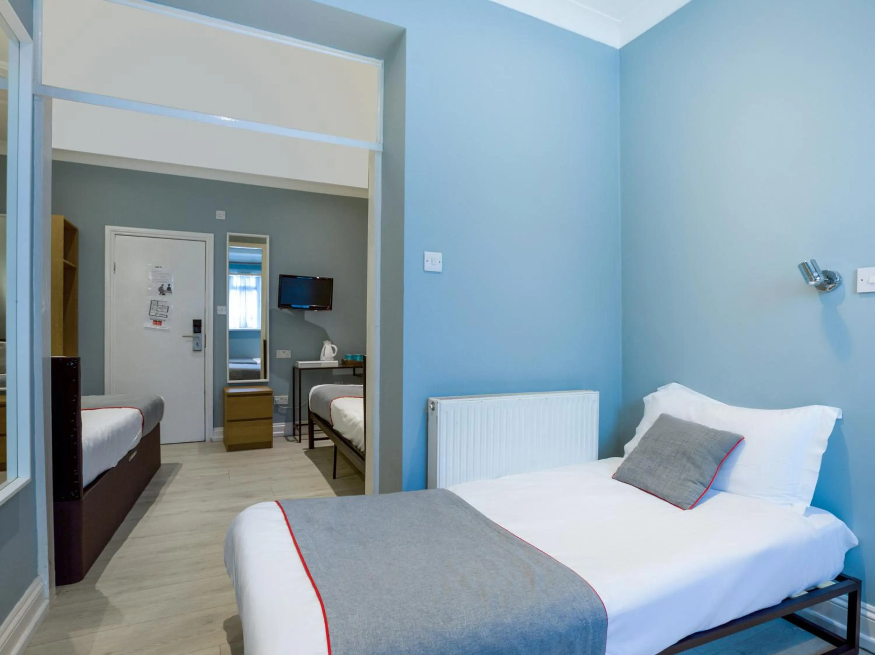 Photo of the whole room in Sino Hotel