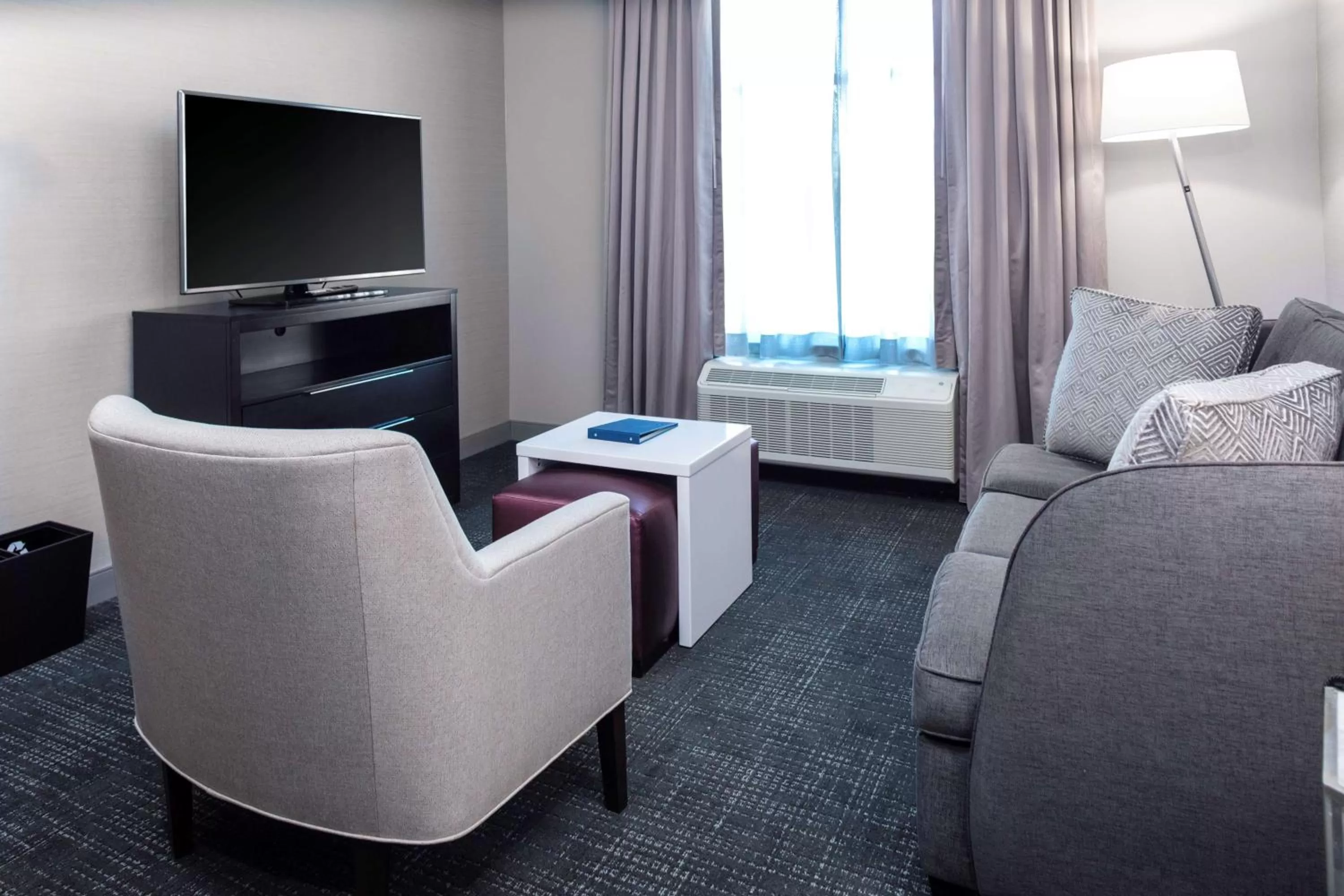 TV and multimedia, Bed in Homewood Suites By Hilton Largo Washington Dc