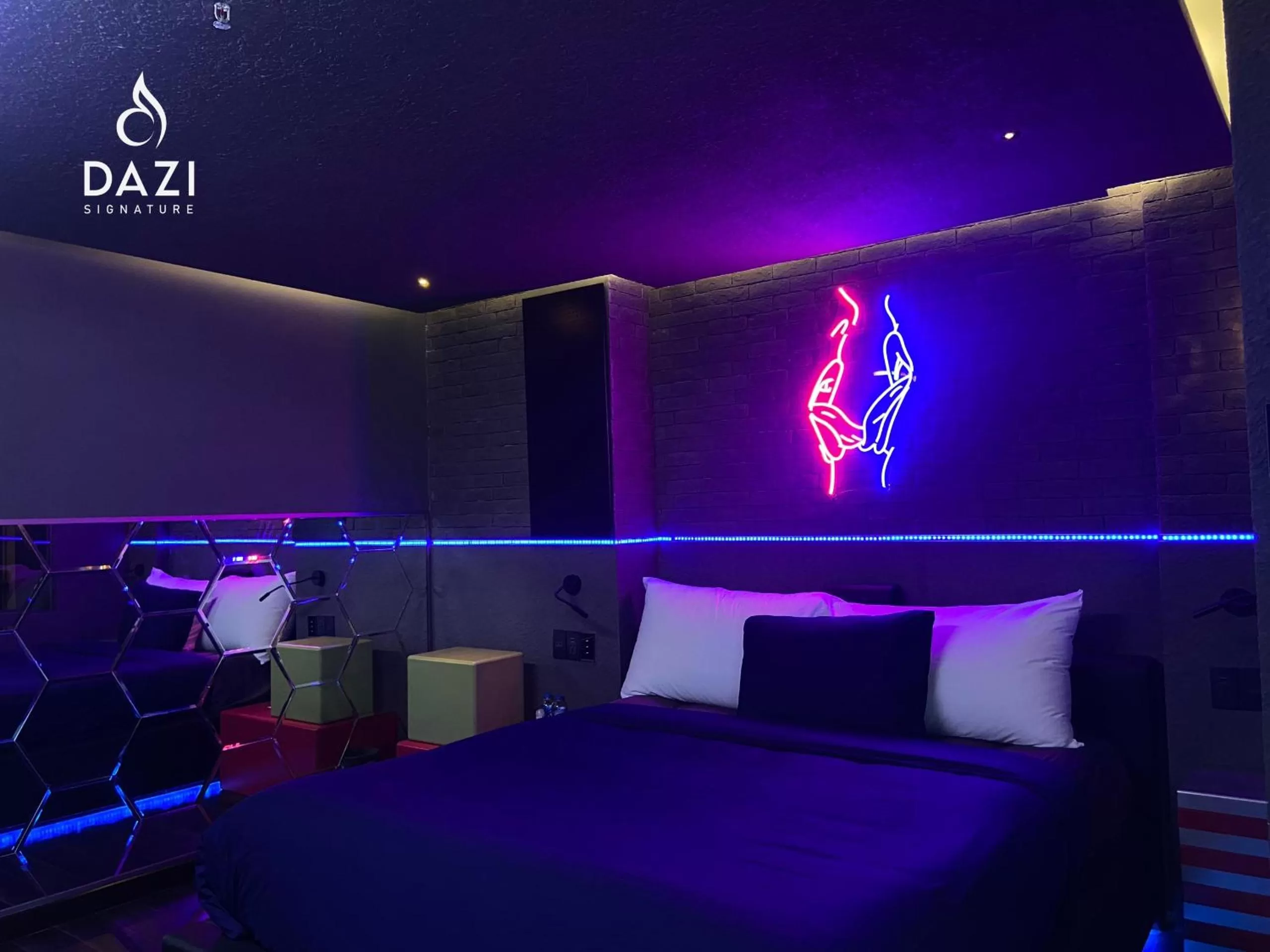 Bed in Dazi Signature