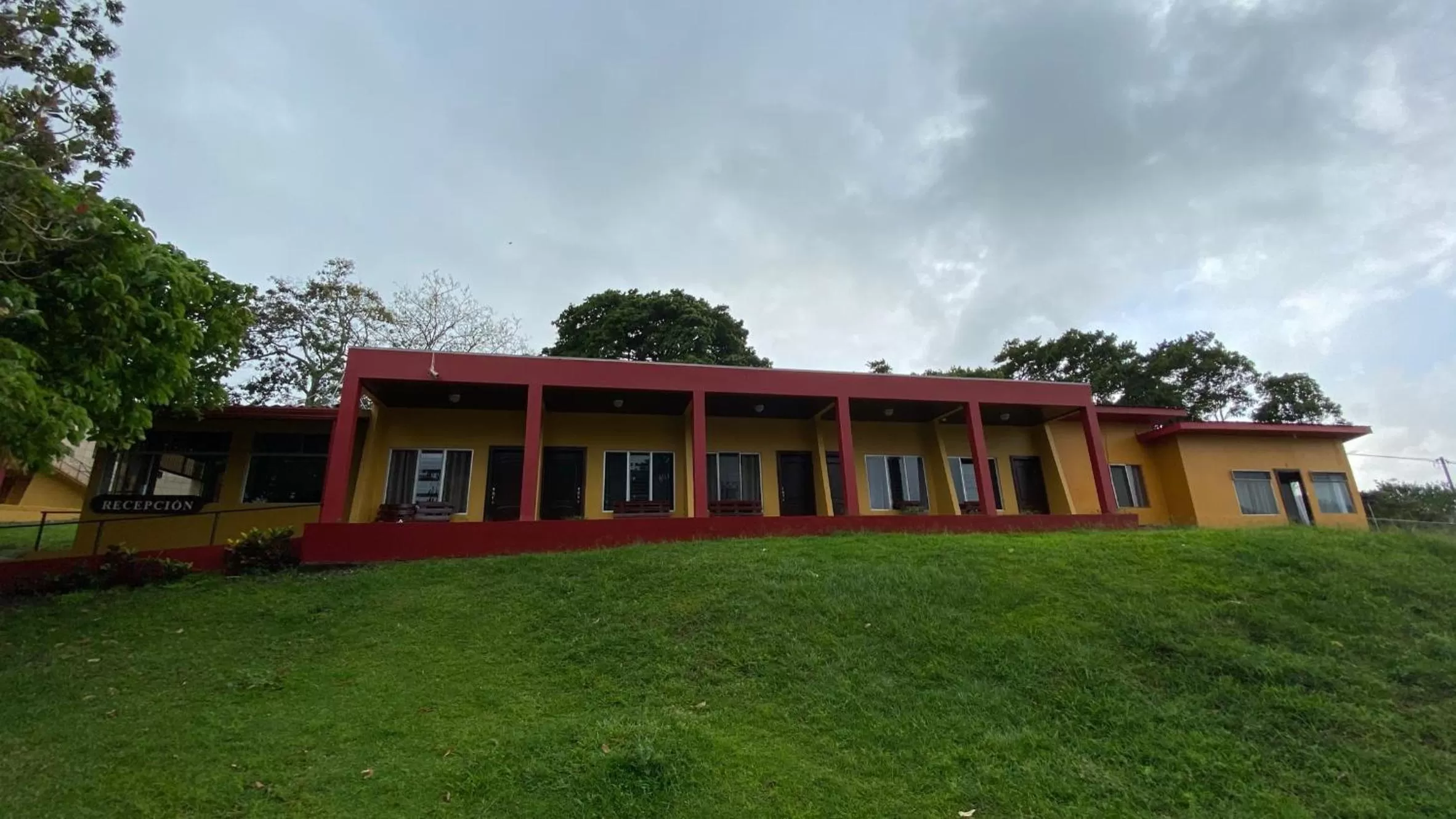 Property Building in Hotel Puerto San Luis