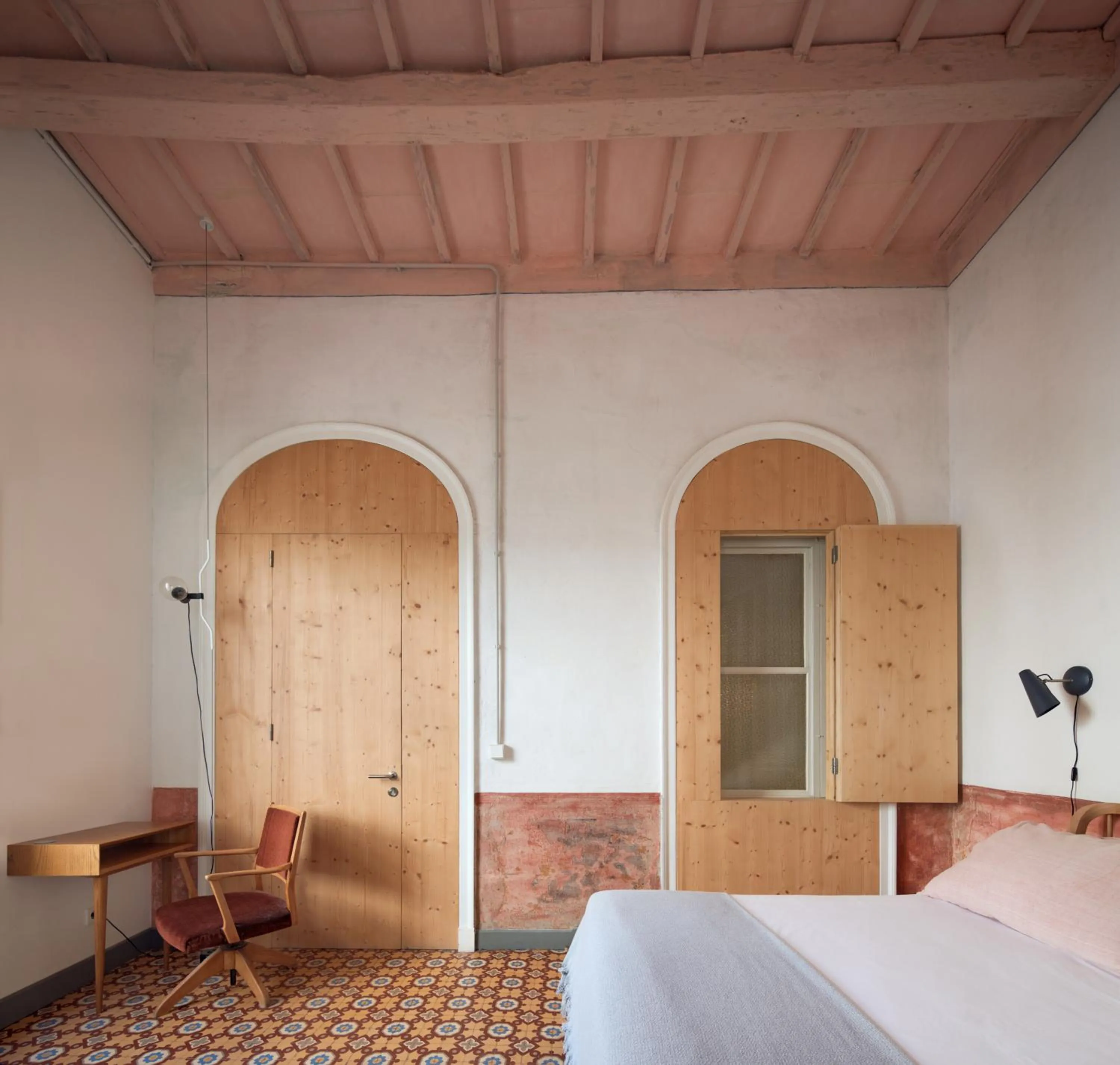 Bedroom, Bed in Hotel Hevresac Singular & Small