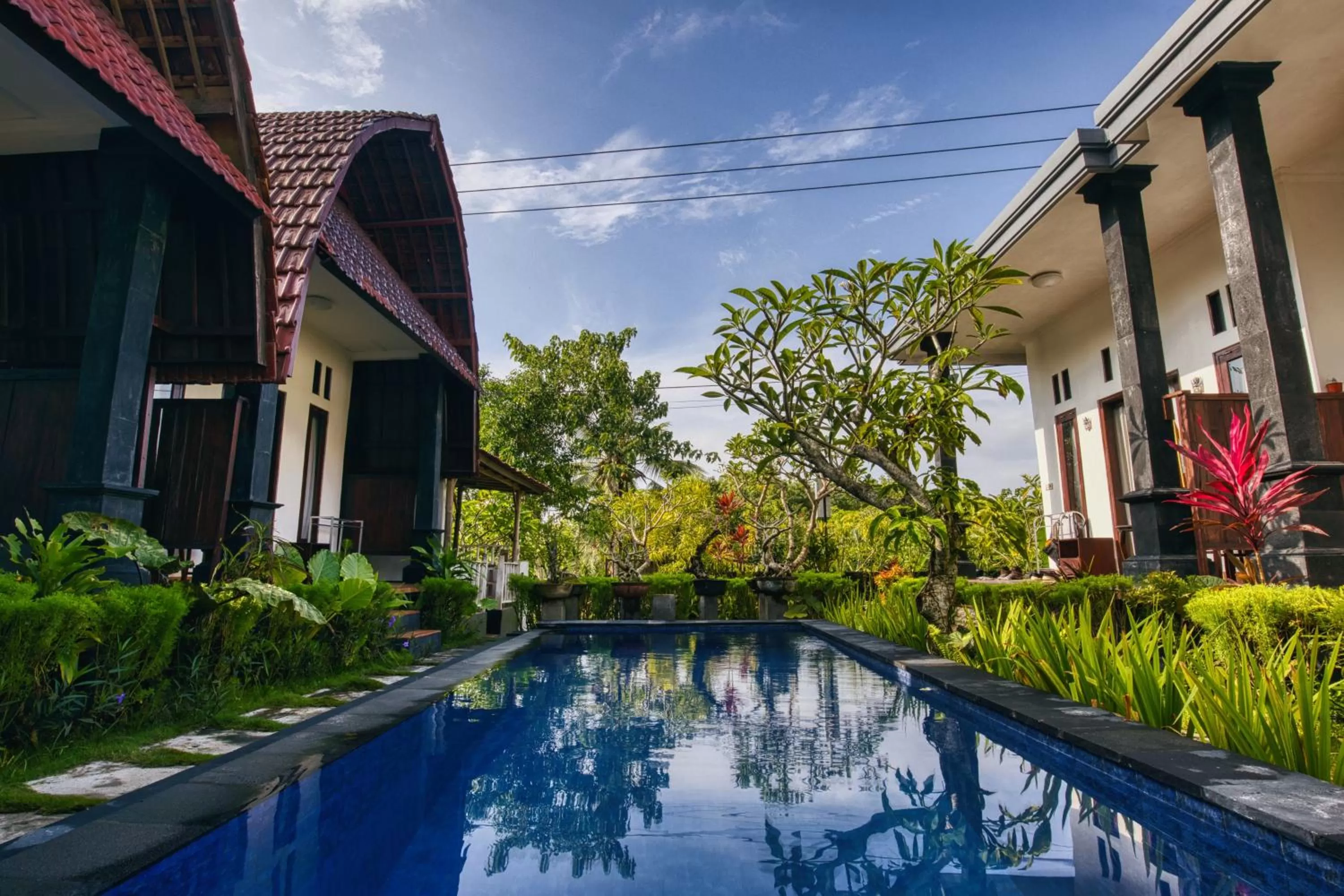 Property building in Toro Cottage