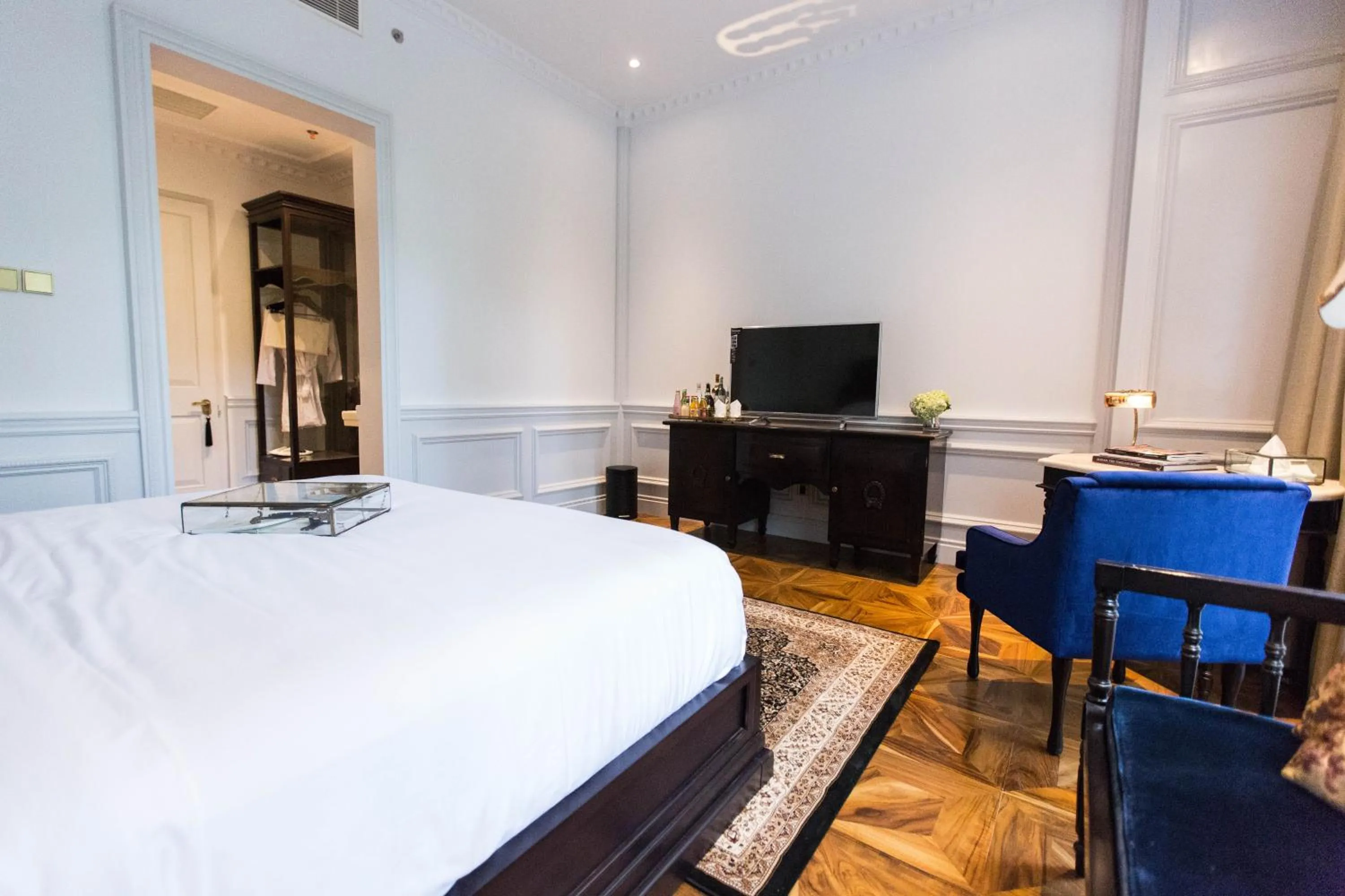 Bedroom, Bed in The Gunawarman