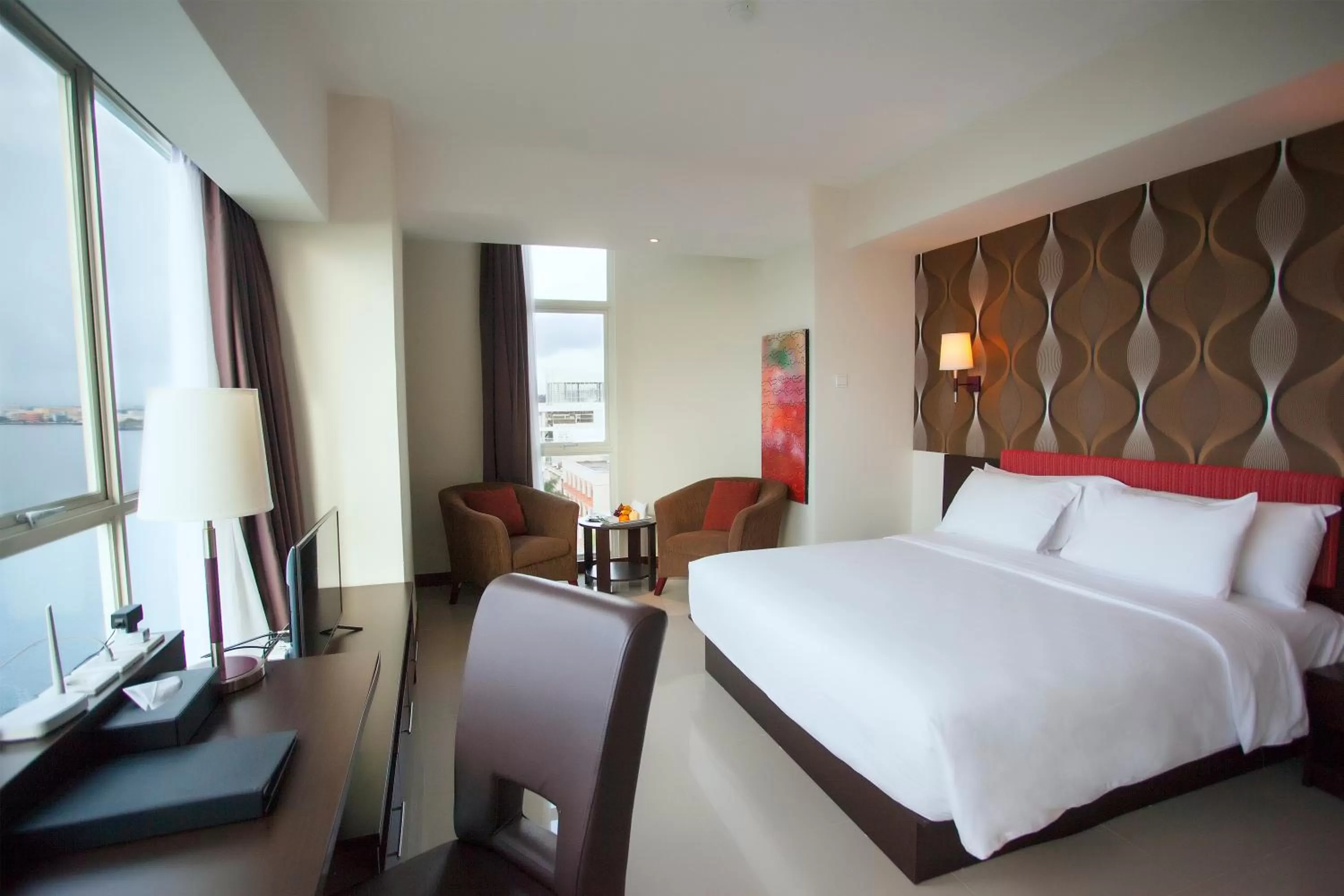 Bed in Best Western The Lagoon Hotel