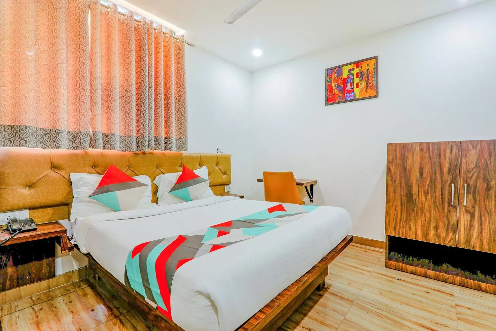 Deluxe Room - single occupancy in FabExpress The Mall Inn