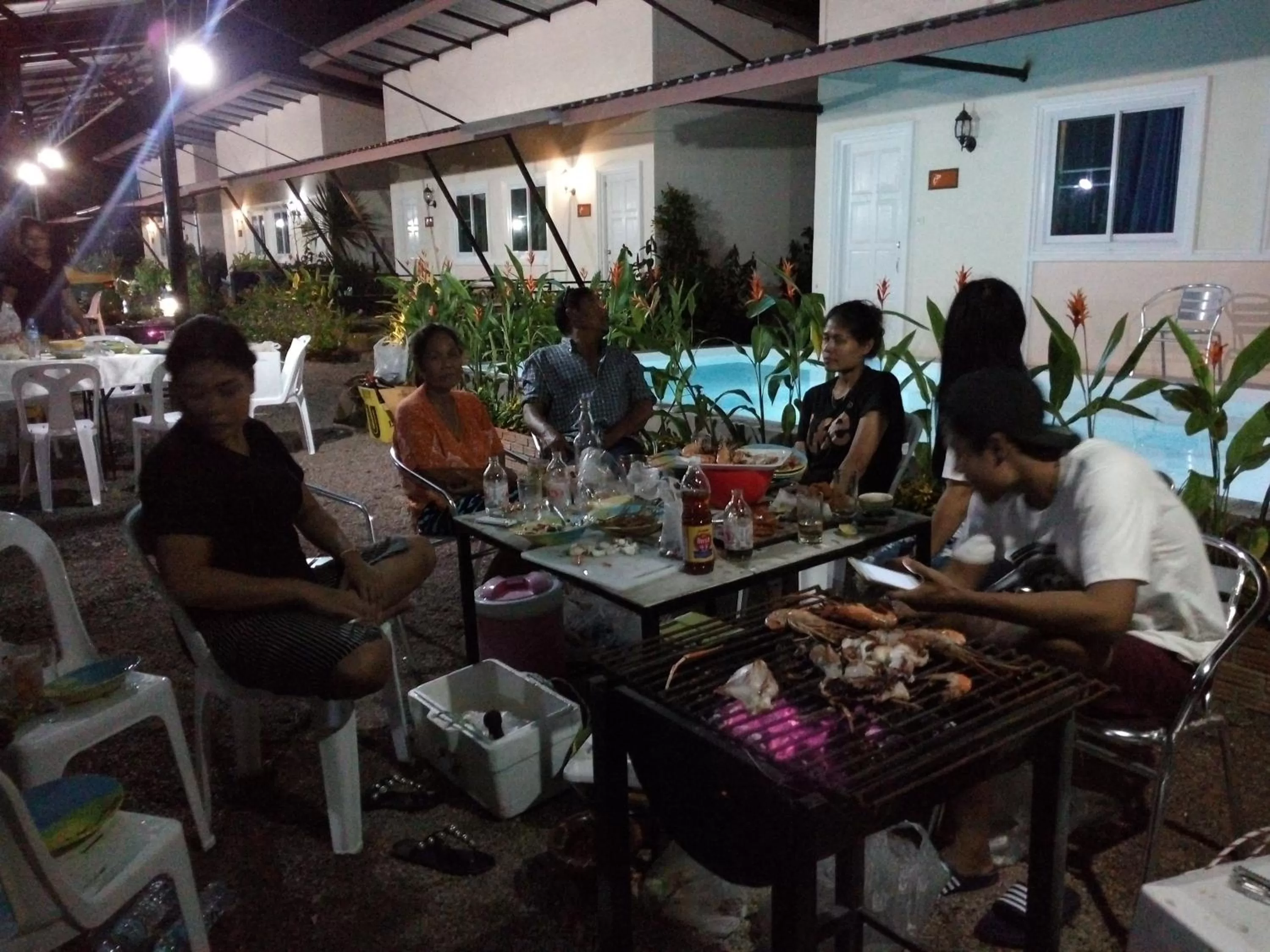 BBQ facilities in Fancy Carp Resort