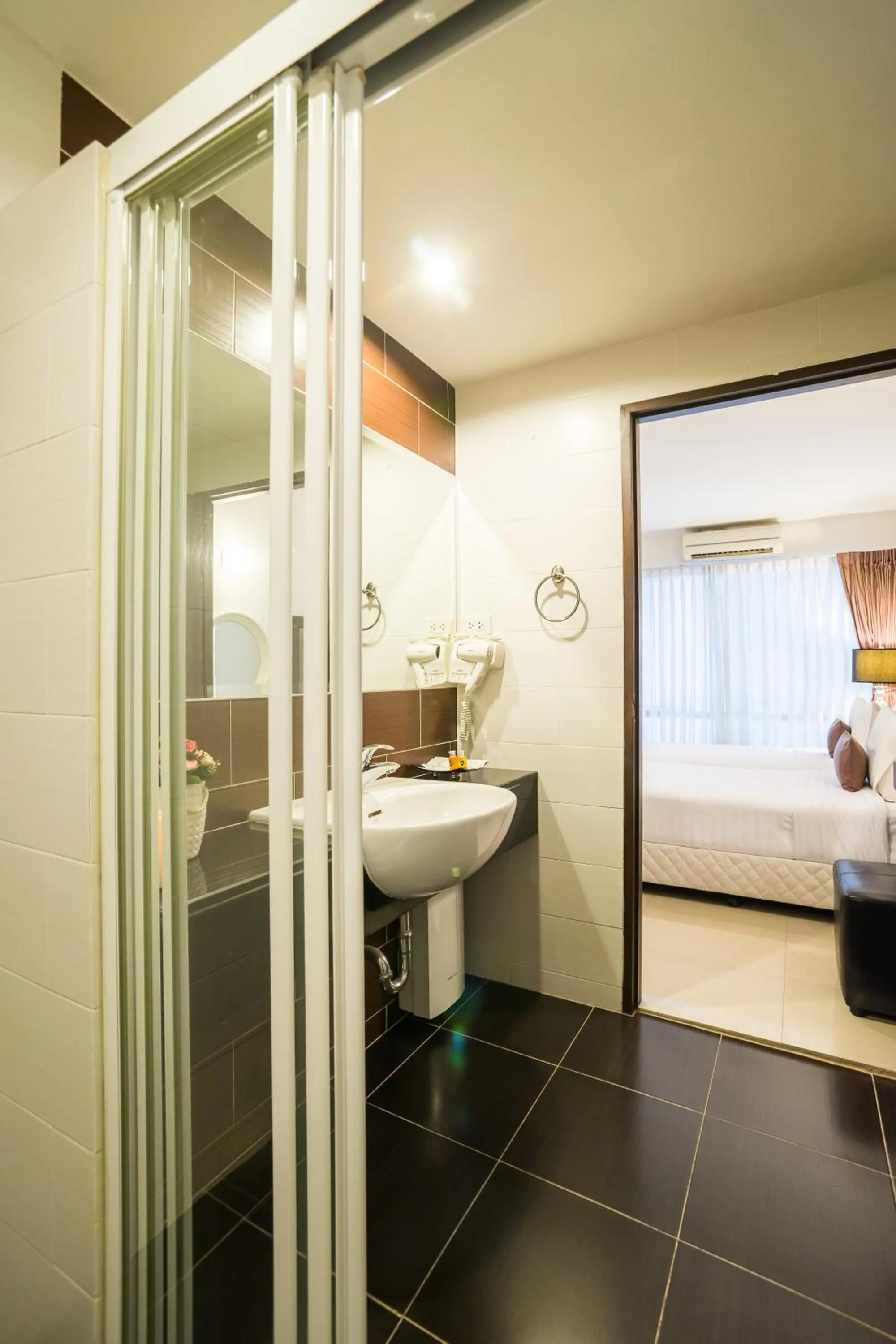 Day, Bed in Beyond Suite